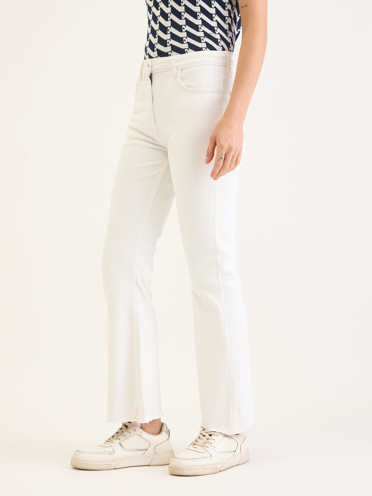 Elle Women White Bootcut Fit Solid Jeans