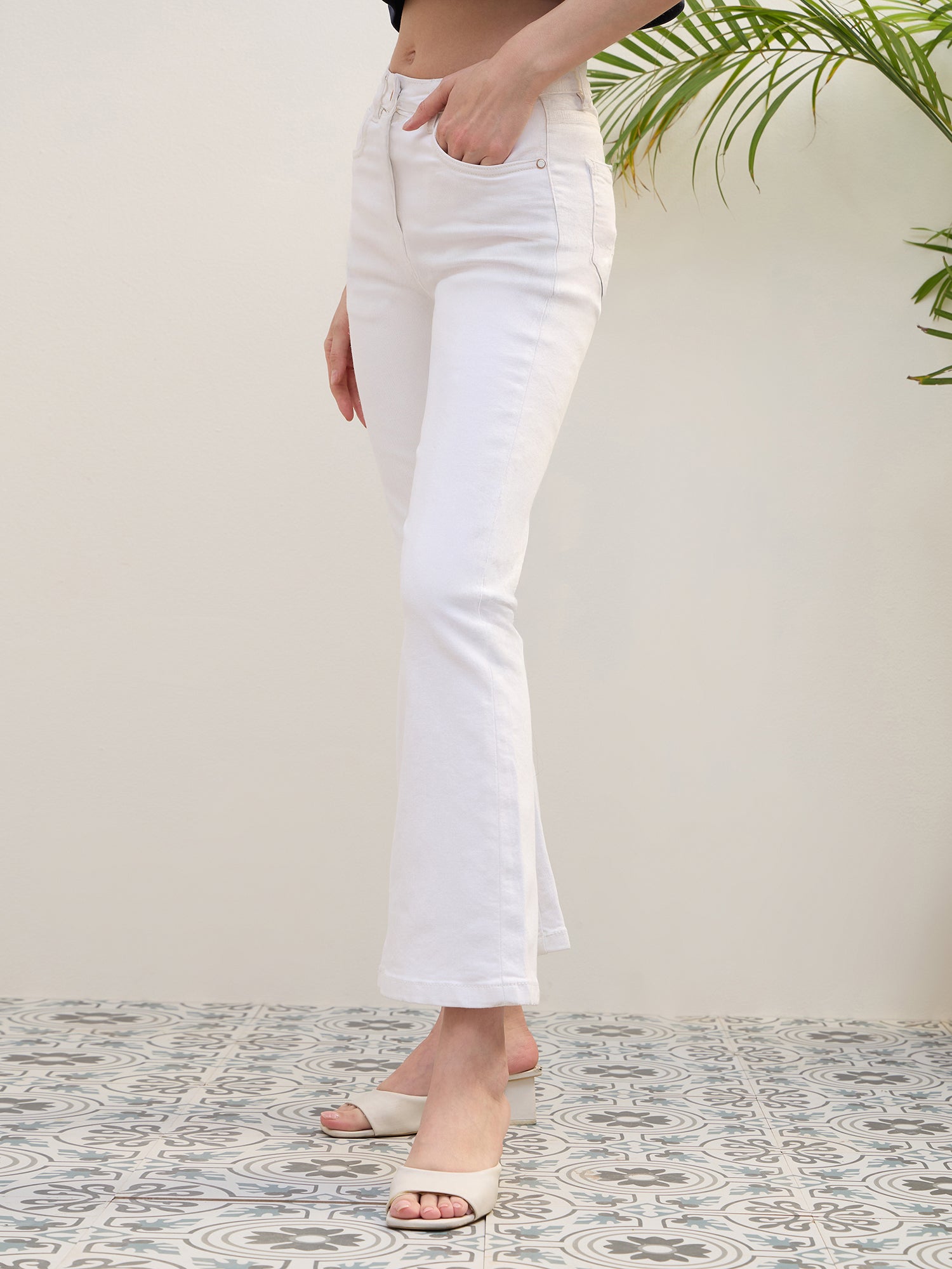Iconic Women White Bootcut Fit Solid Jeans