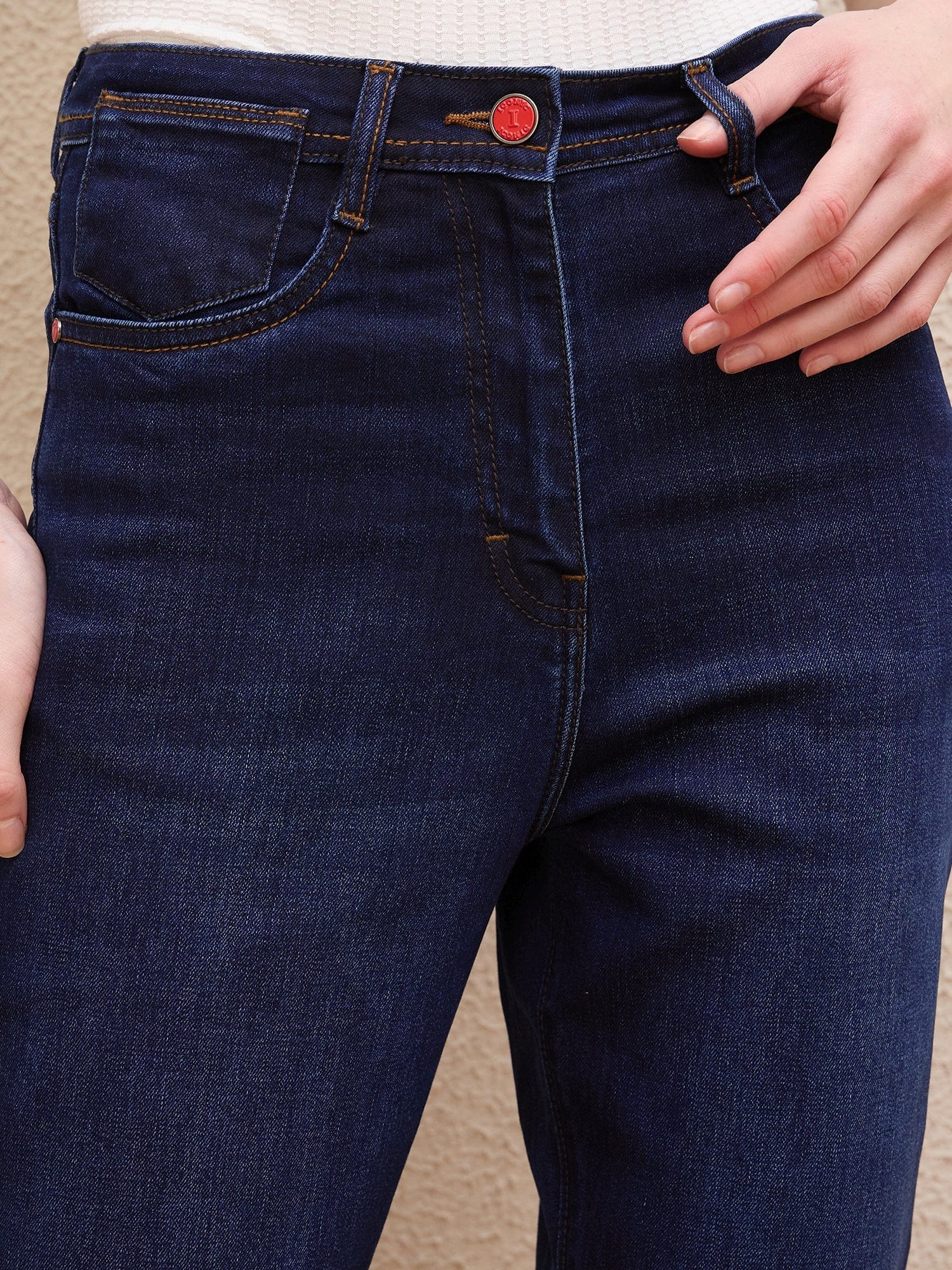 Iconic Women Blue Slim Fit Solid Jeans