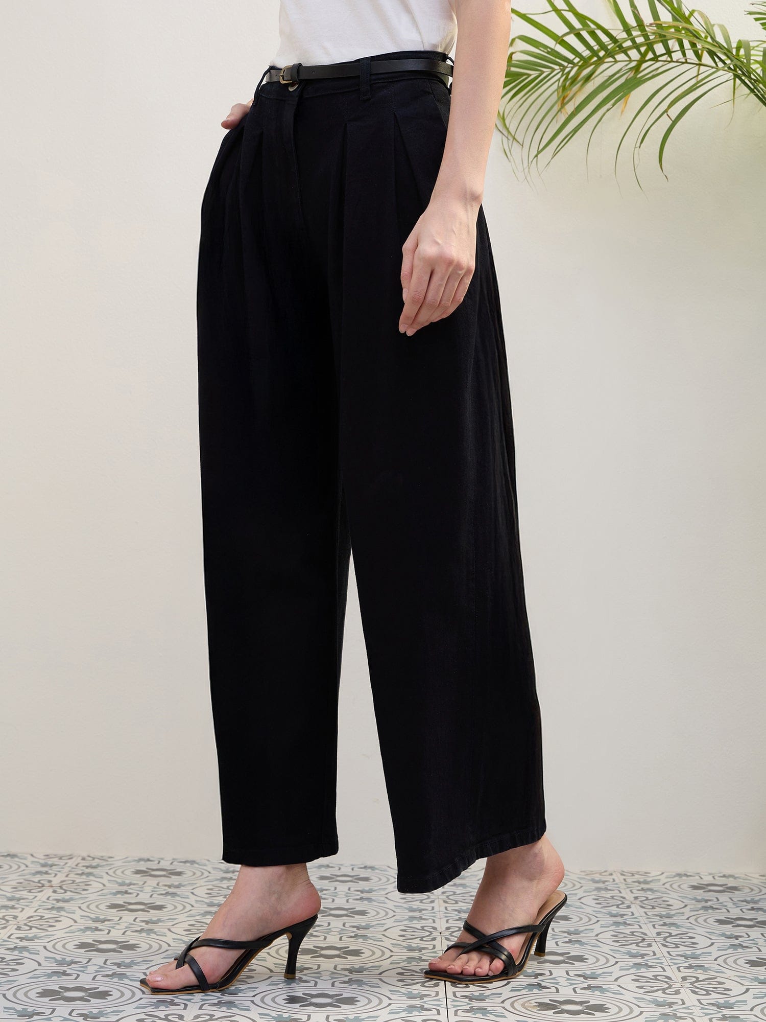 Iconic Women Black Flared Solid Jeans