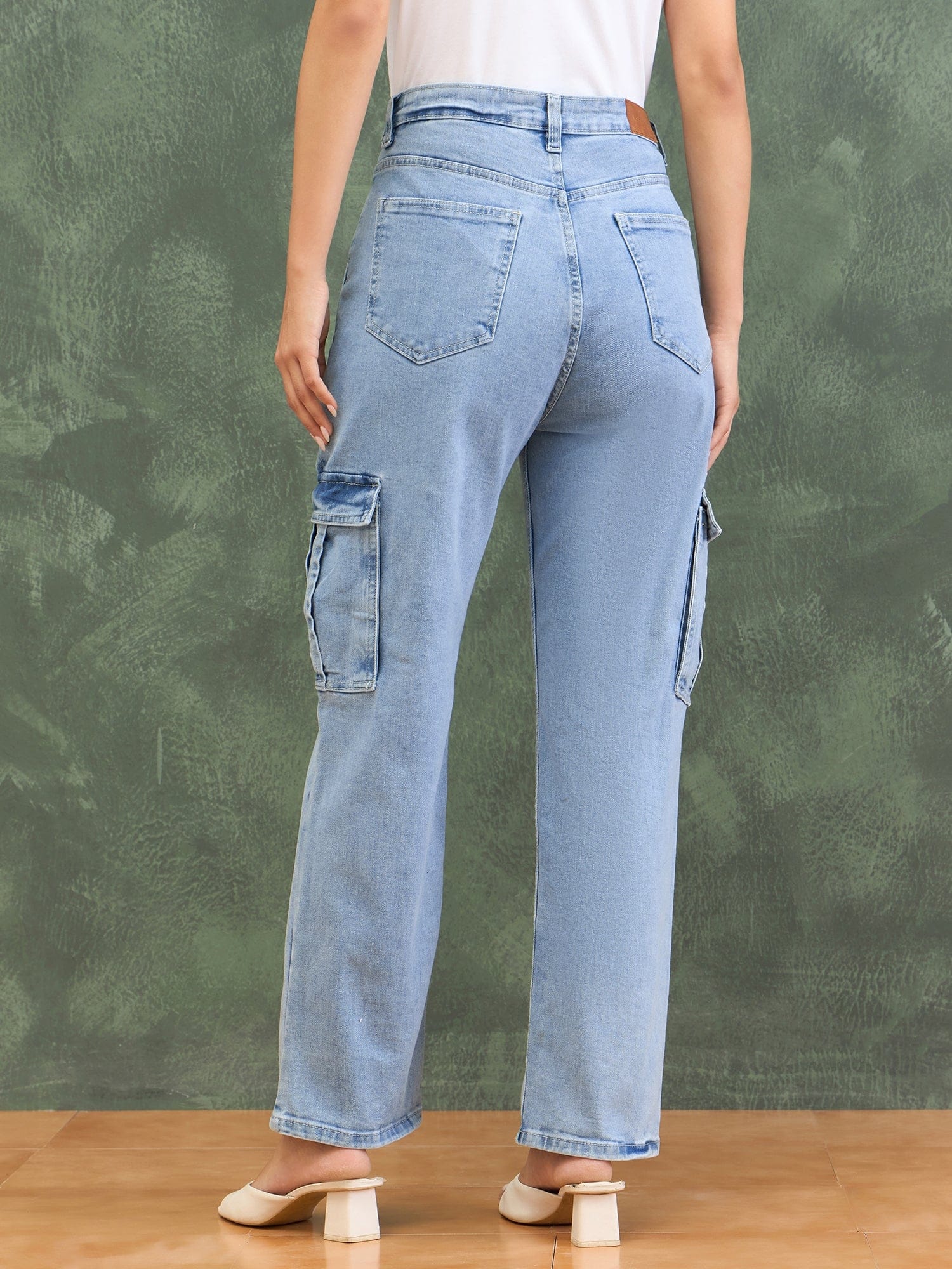 Iconic Women Blue Straight Fit Solid Jeans