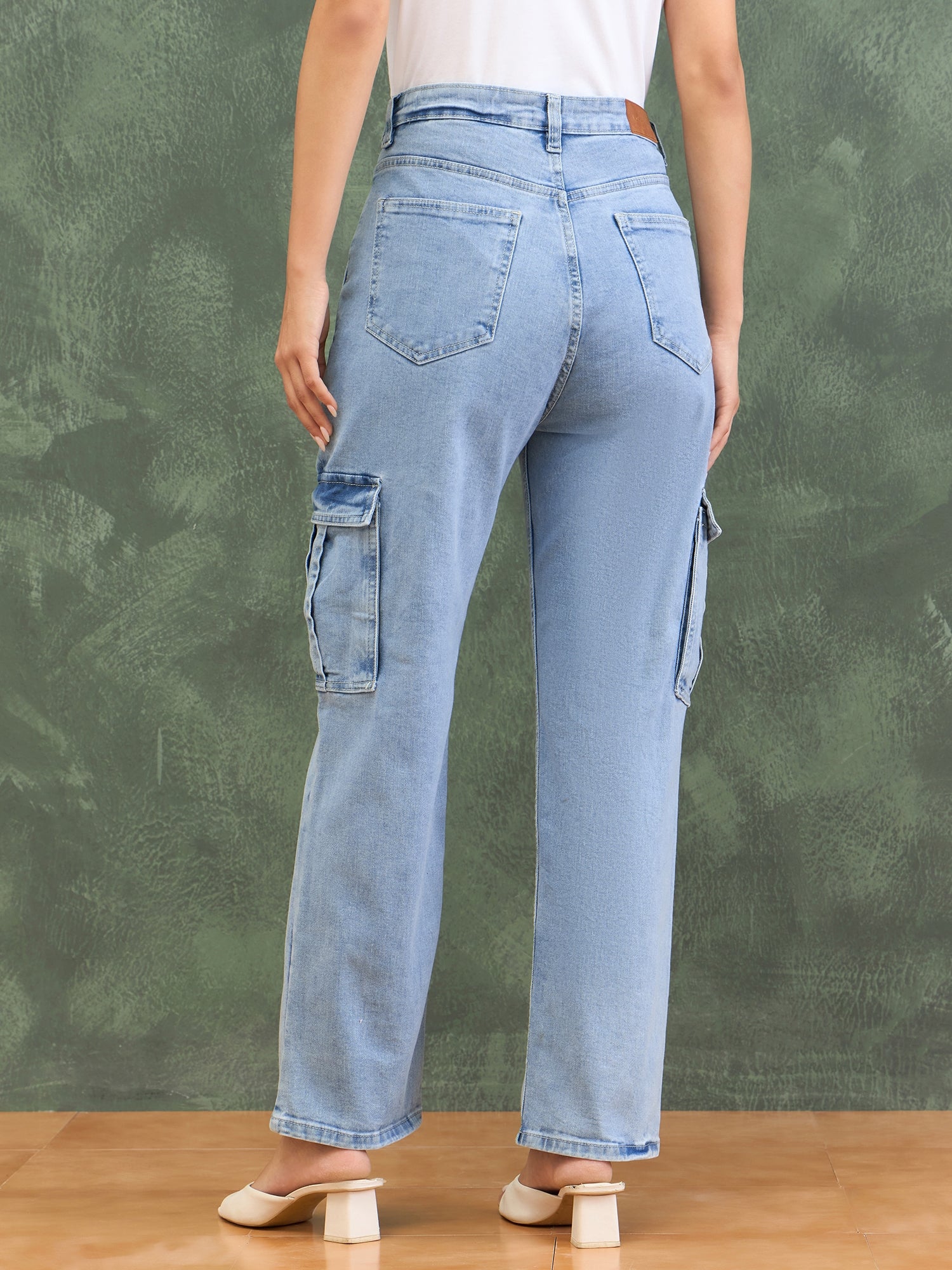 Iconic Women Blue Straight Fit Solid Jeans