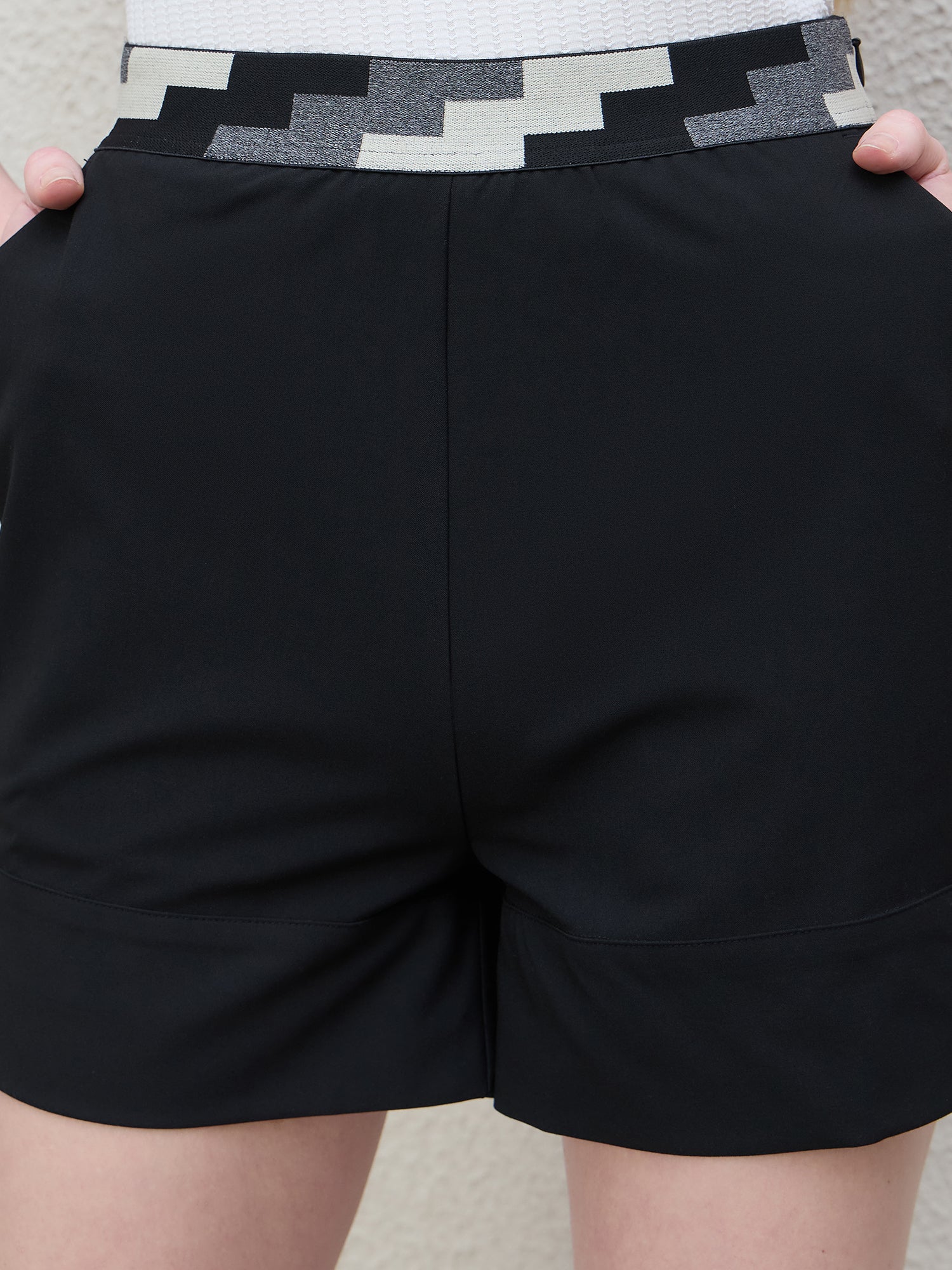 Iconic Women Black Regular Fit Solid Shorts