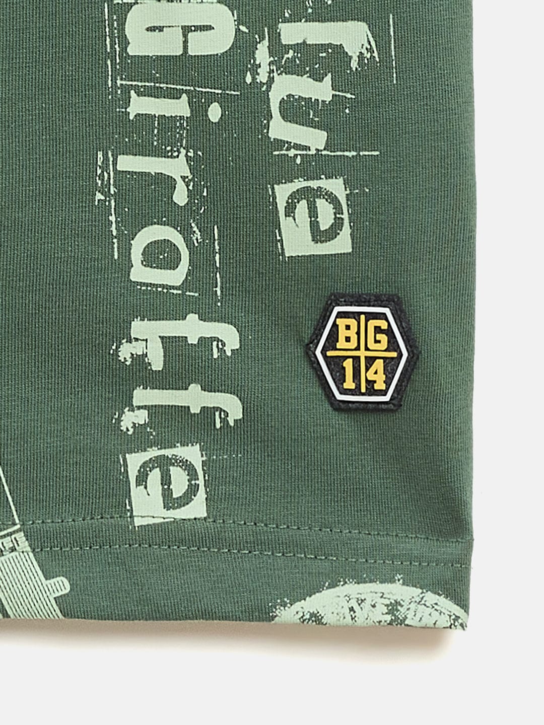 Blue Giraffe Boys Green Printed Crew Neck TShirt