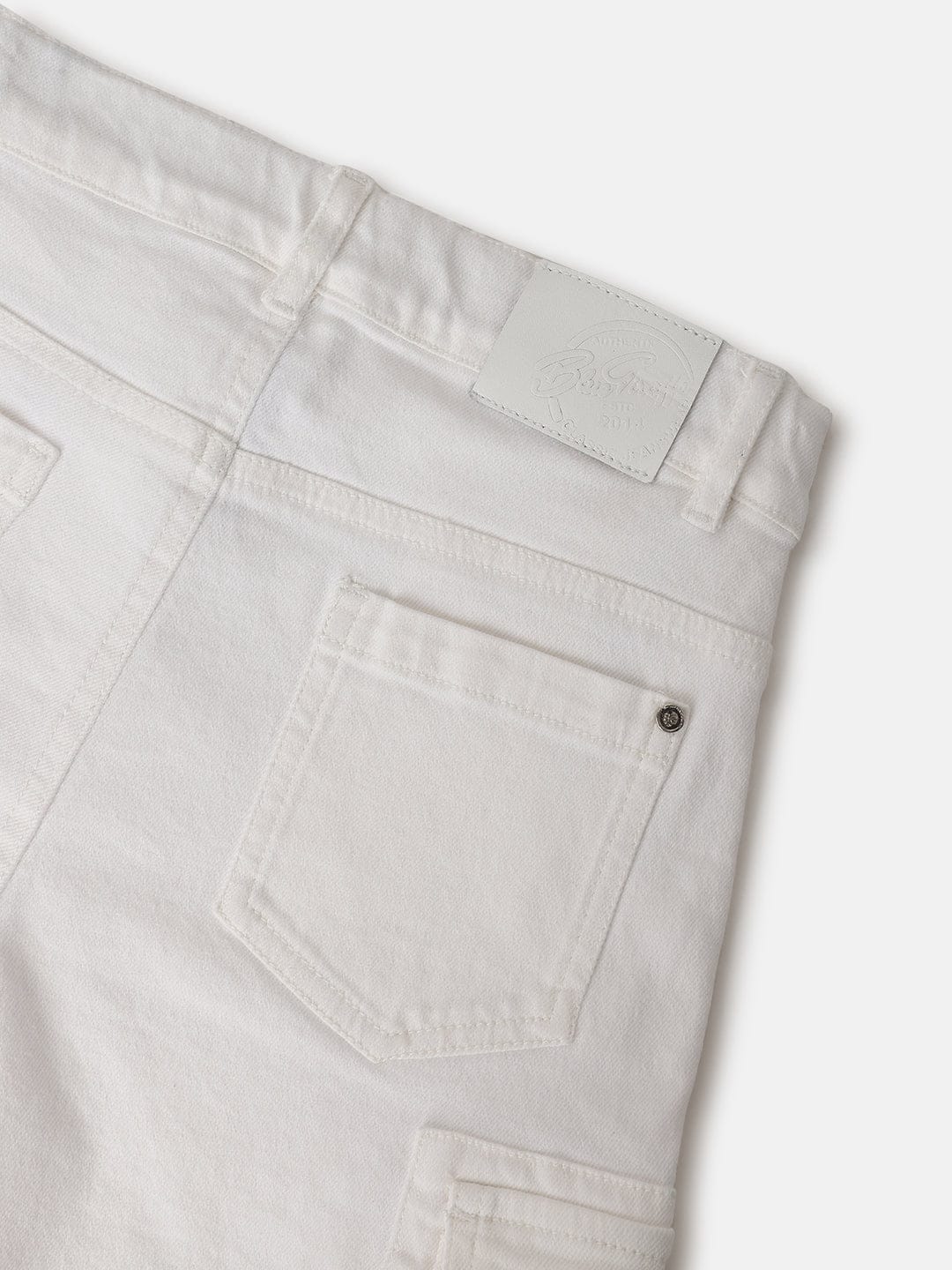 Blue Giraffe Kids White Regular Fit Solid Shorts