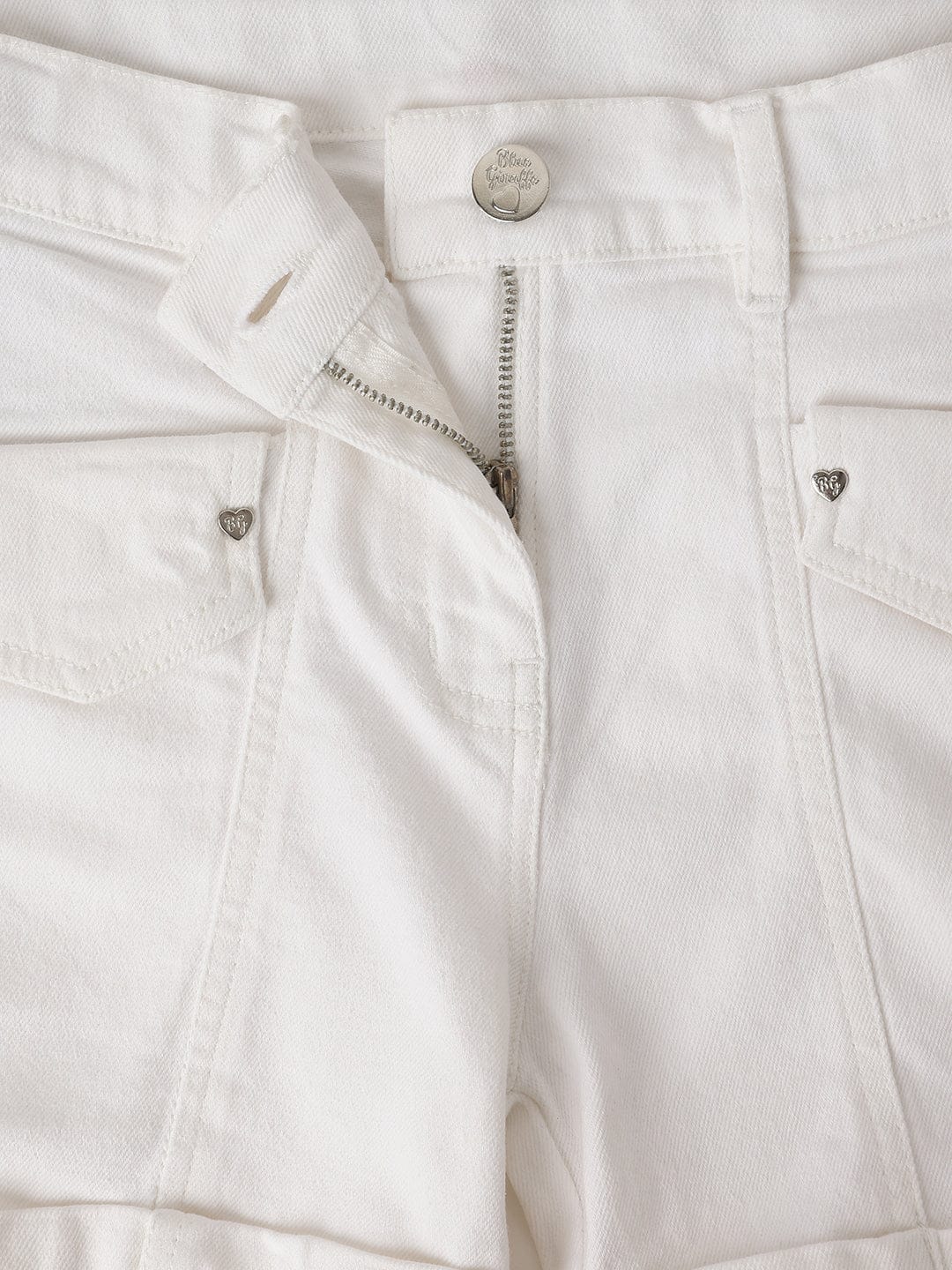 Blue Giraffe Kids White Regular Fit Solid Shorts