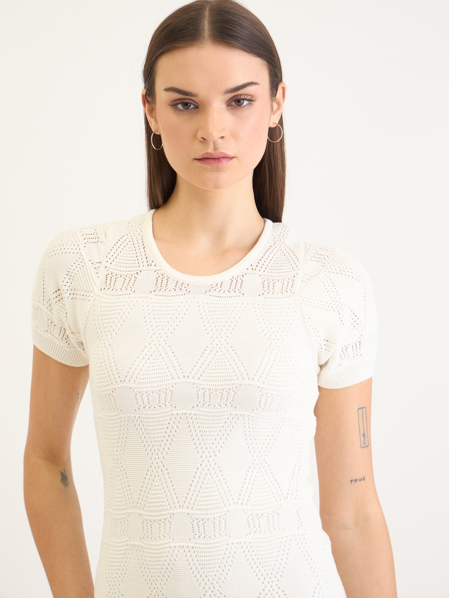 Elle Women White Knitted Round Neck Dress