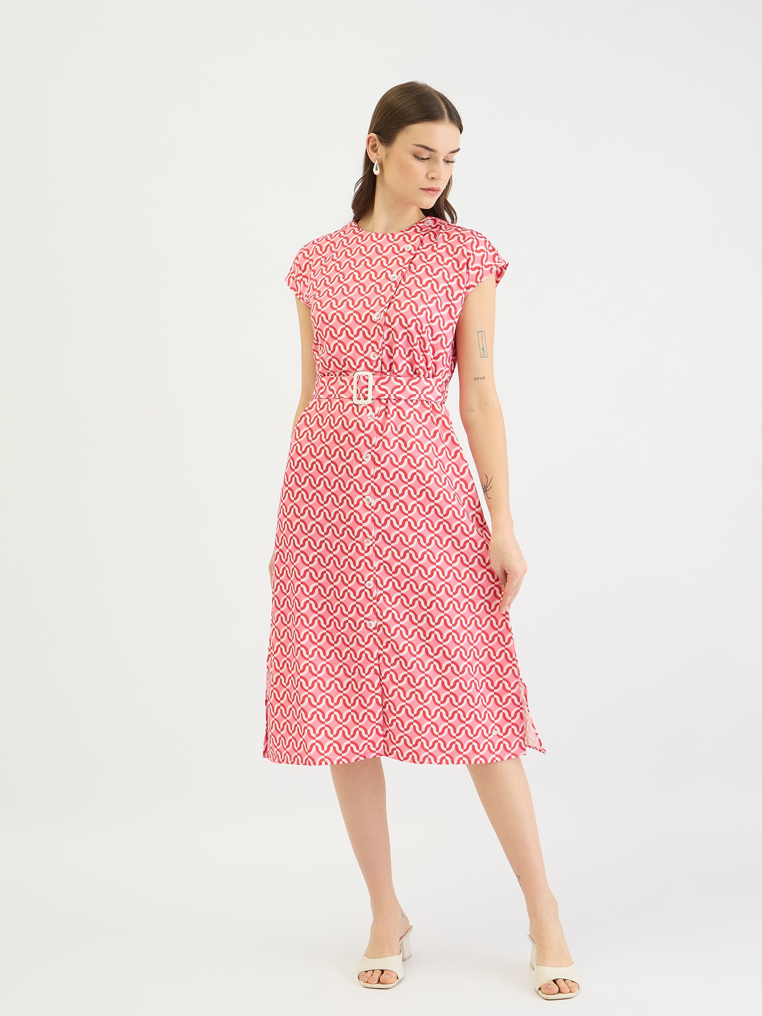 Elle Women Pink Printed Round Neck Dress