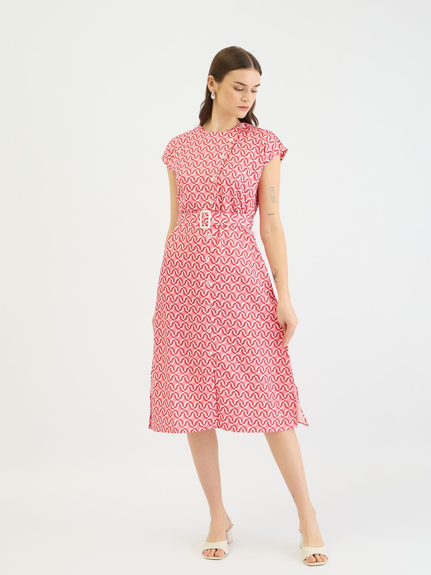 Elle Women Pink Printed Round Neck Dress