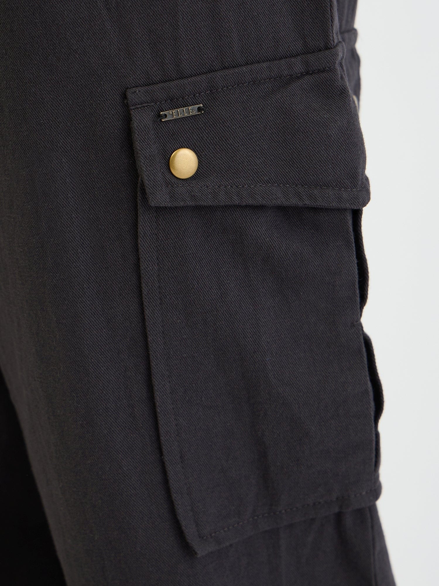 Elle Women Black Relaxed Fit Solid Jogger