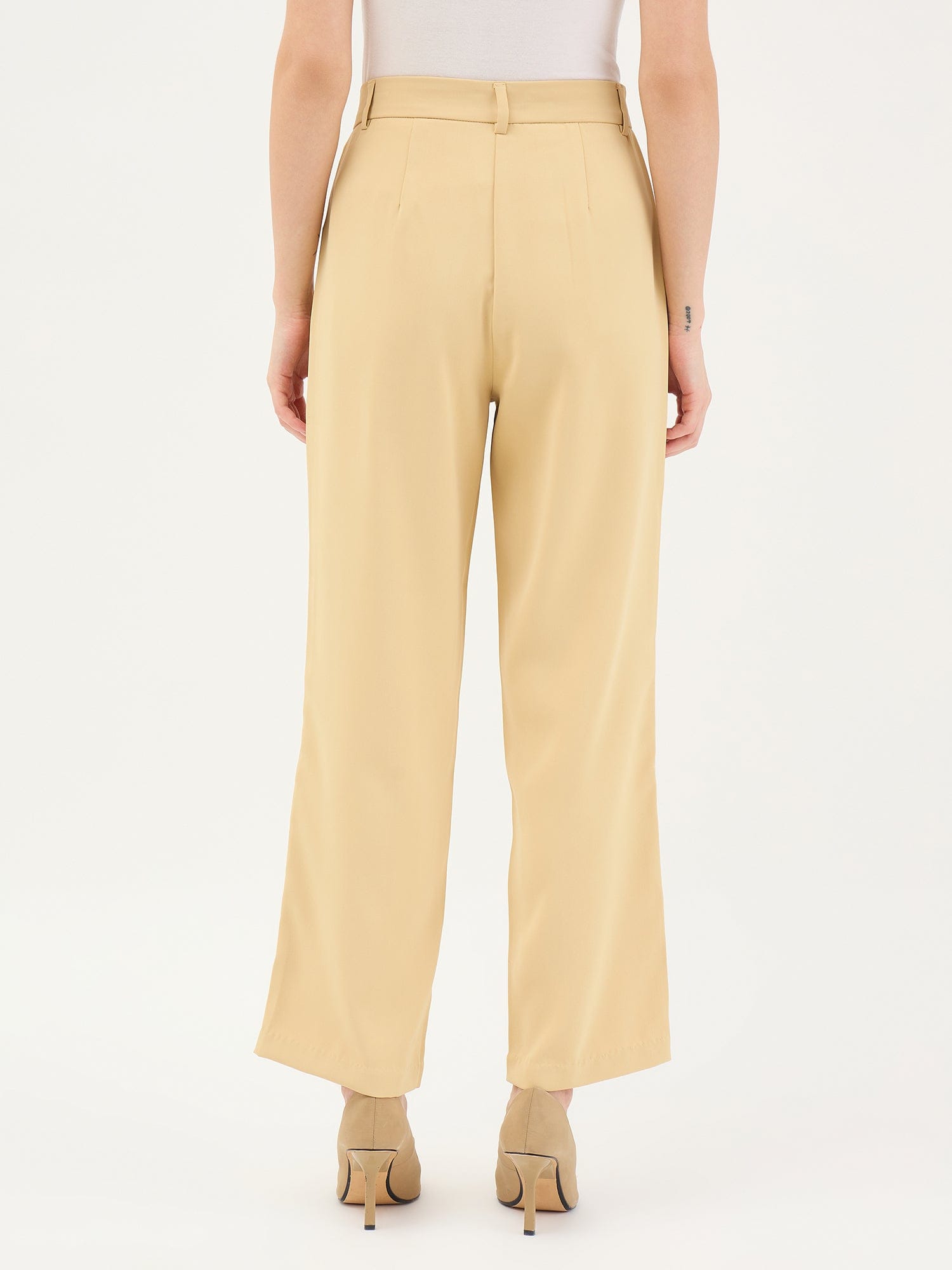 Elle Women Yellow Straight Fit Solid Trouser
