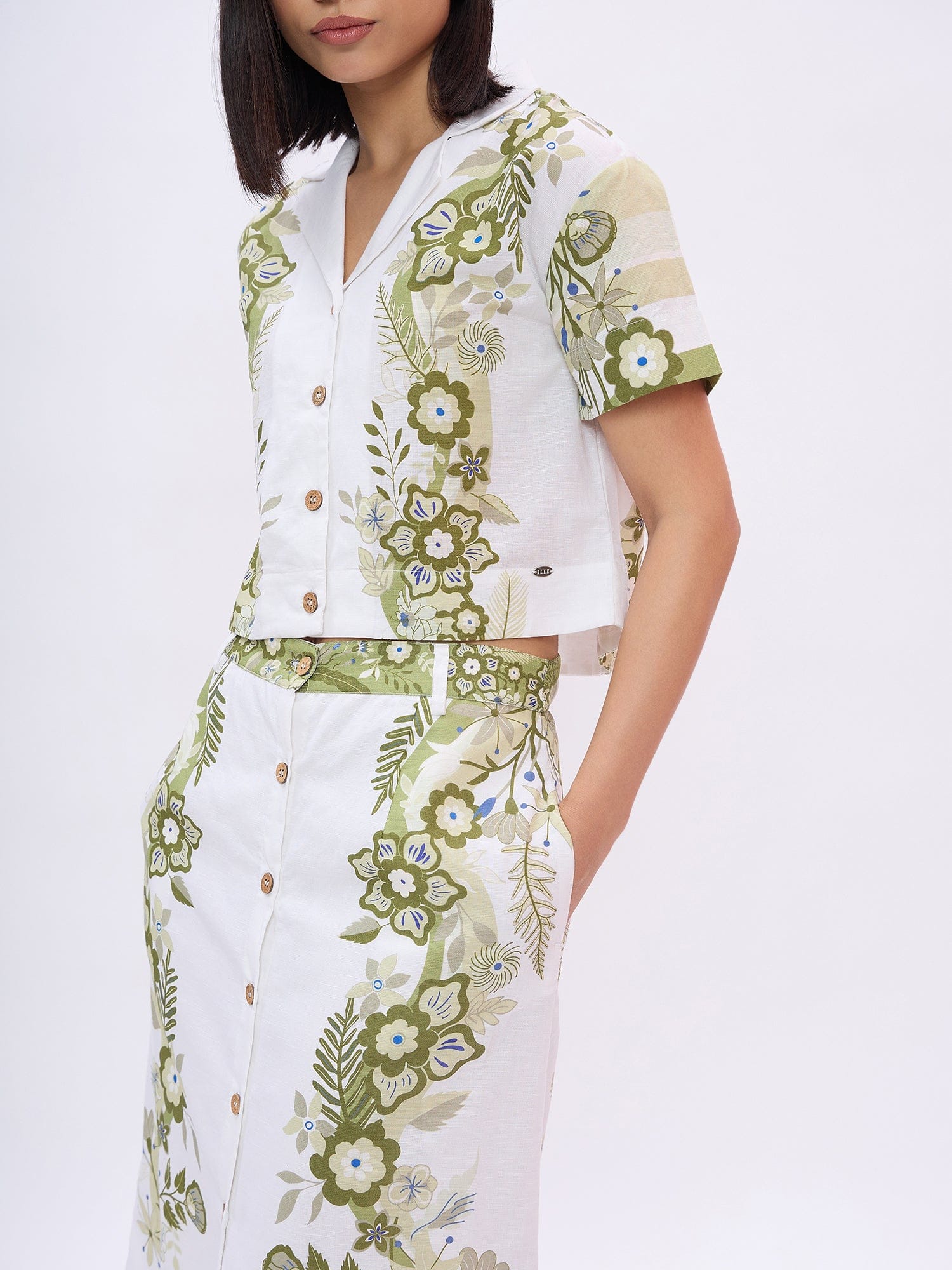 Elle Women White Relaxed Fit Printed Skirt