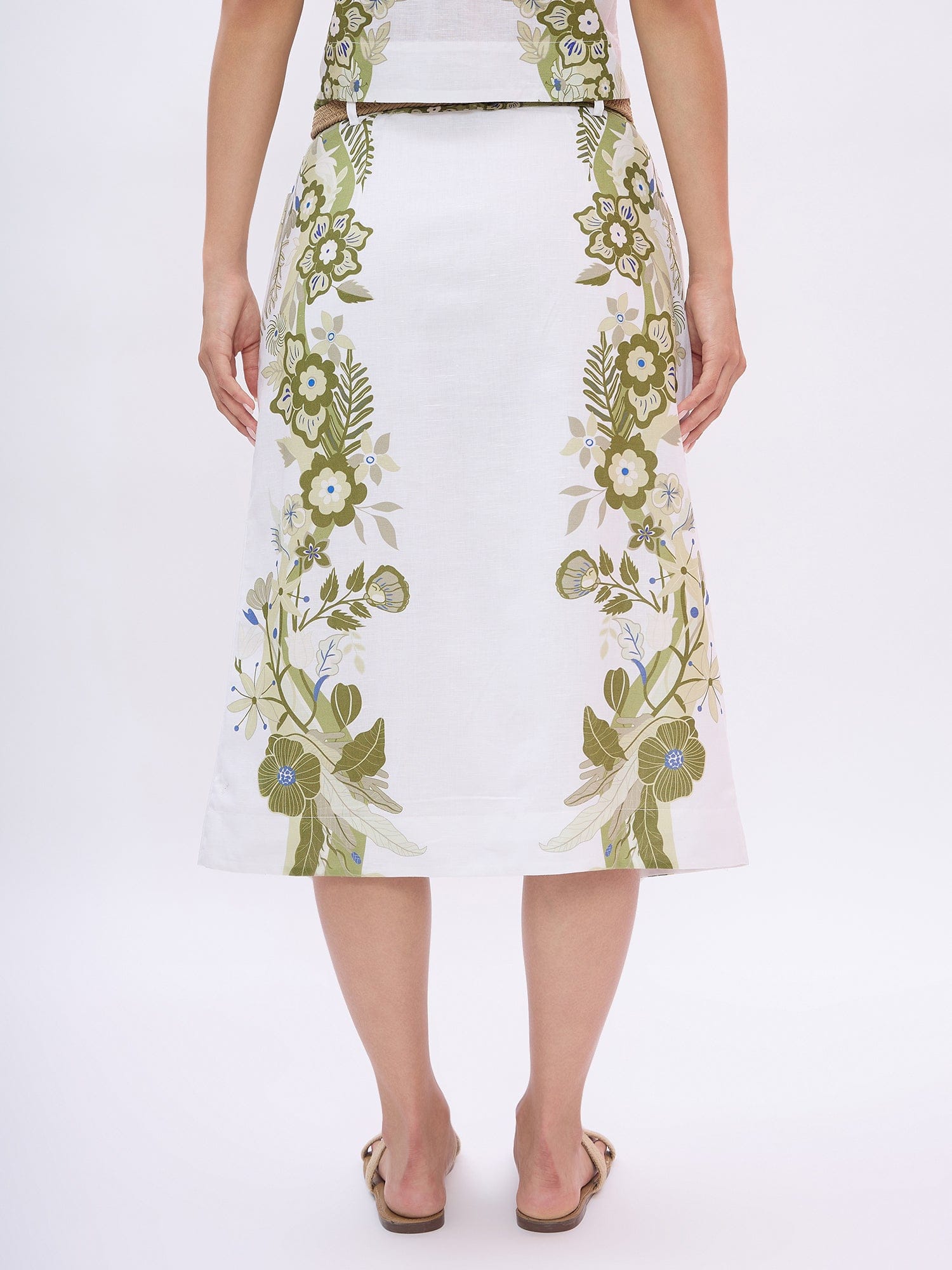 Elle Women White Relaxed Fit Printed Skirt