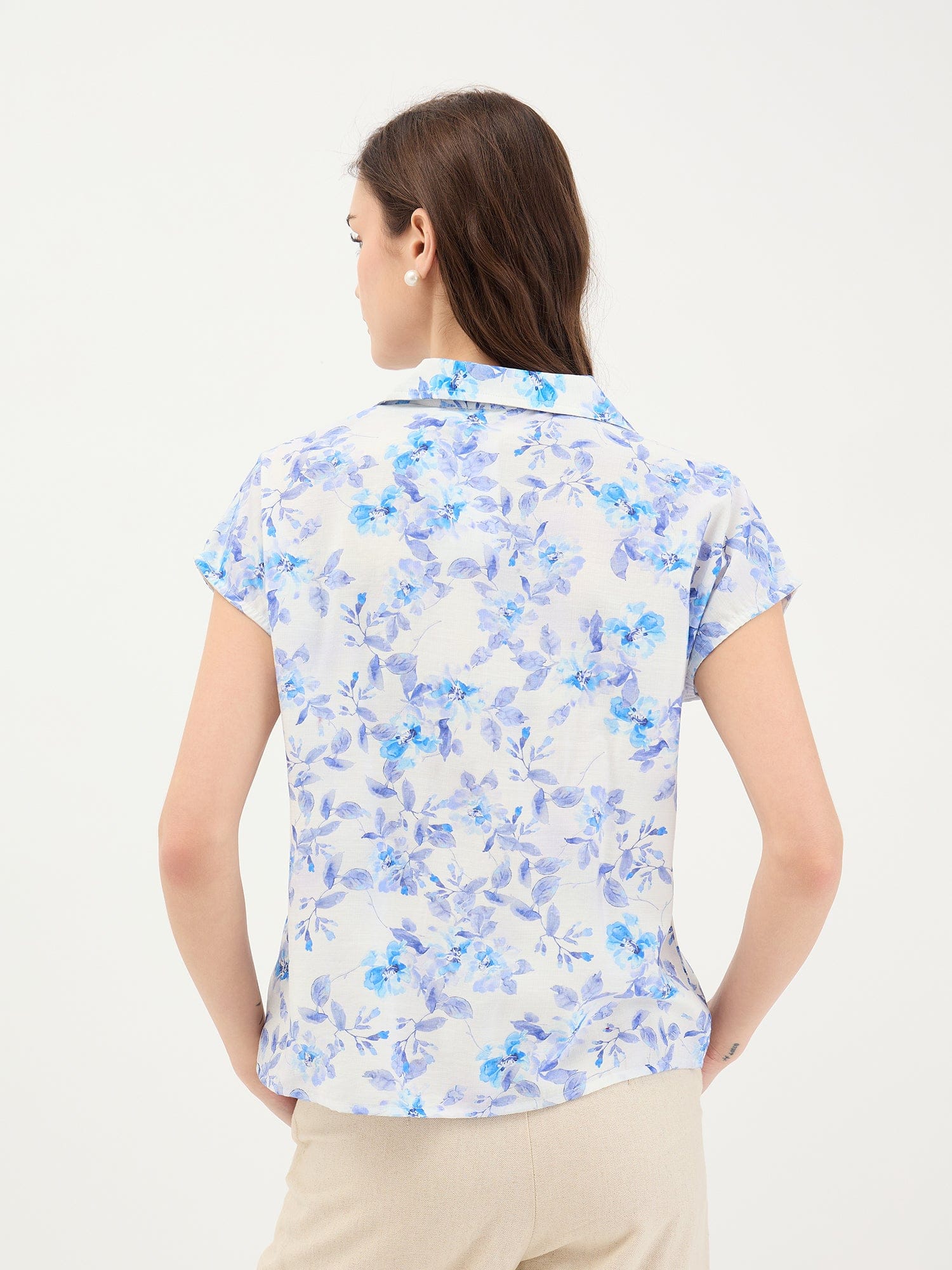 Elle Women Blue Printed Resort Collar Top