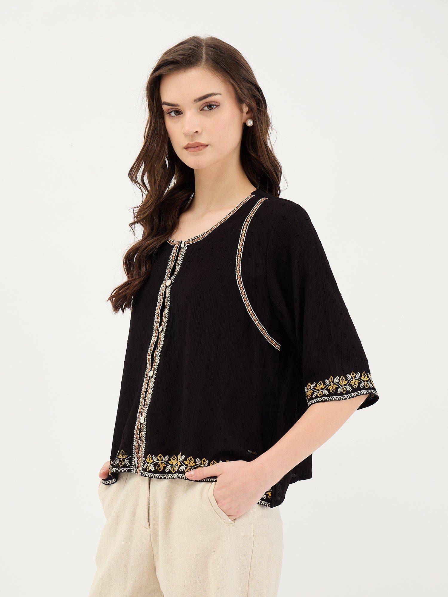 Elle Women Black Solid Round Neck Top