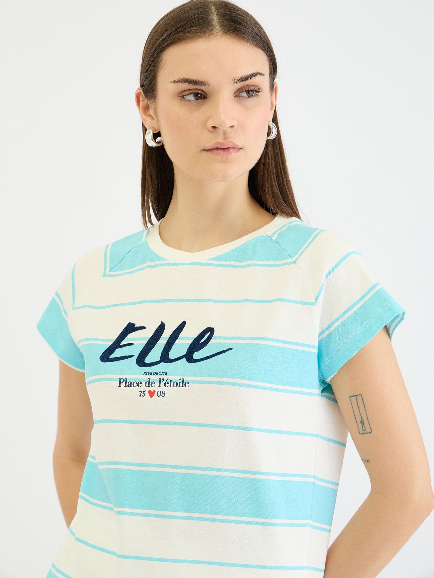 Elle Women Blue Striped Crew Neck Tshirt