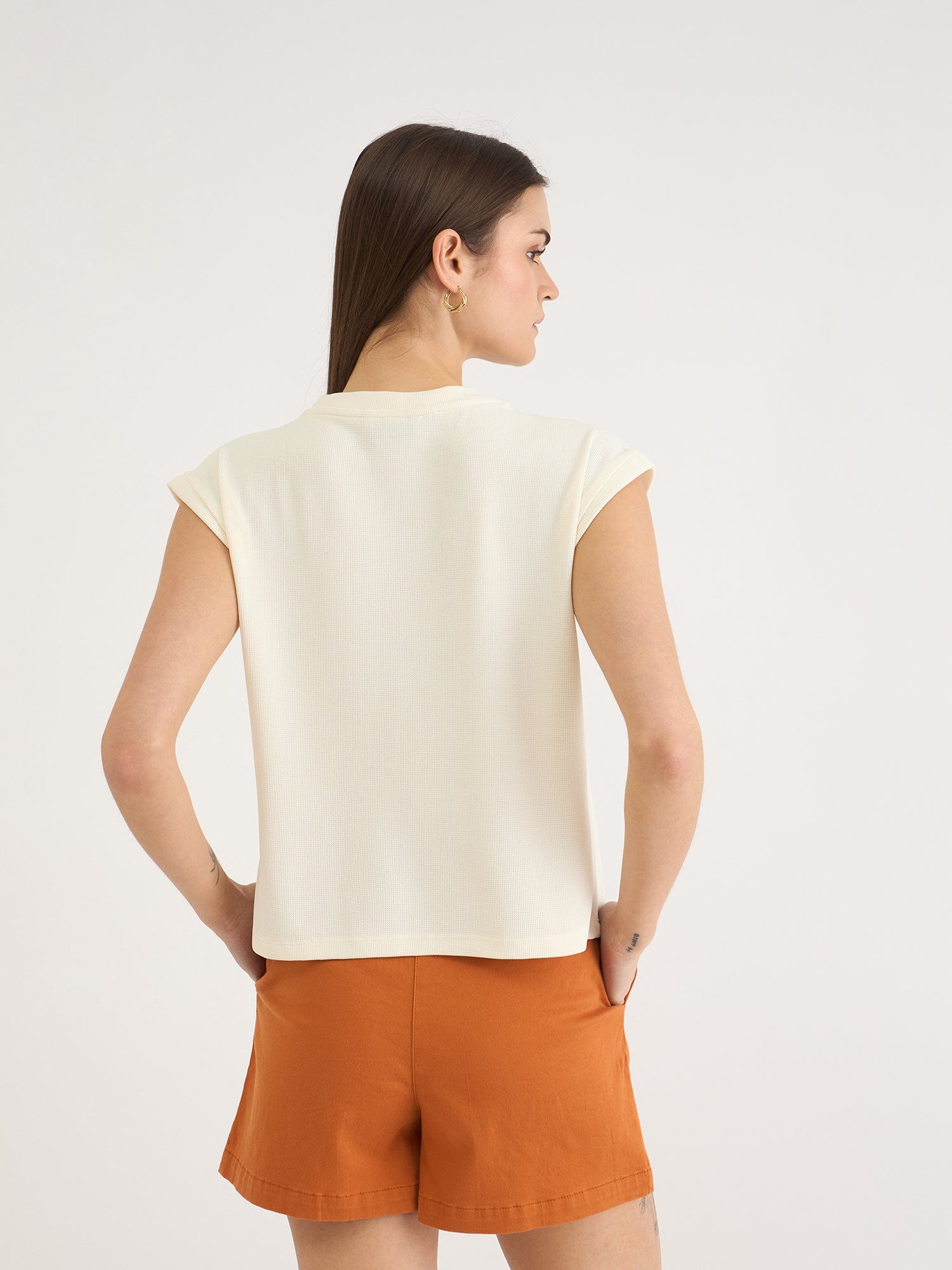 Elle Women White Textured Crew Neck Tshirt