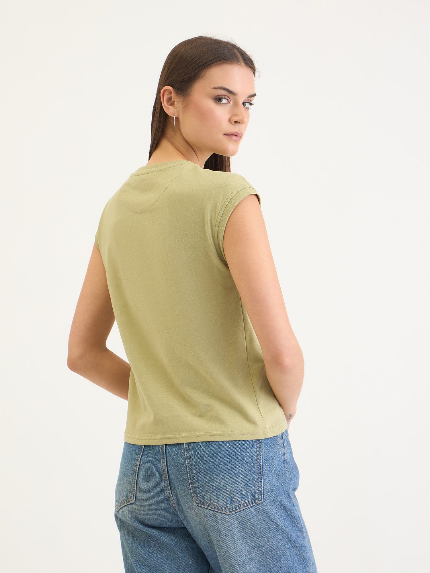 Elle Women Green Solid Crew Neck TShirt