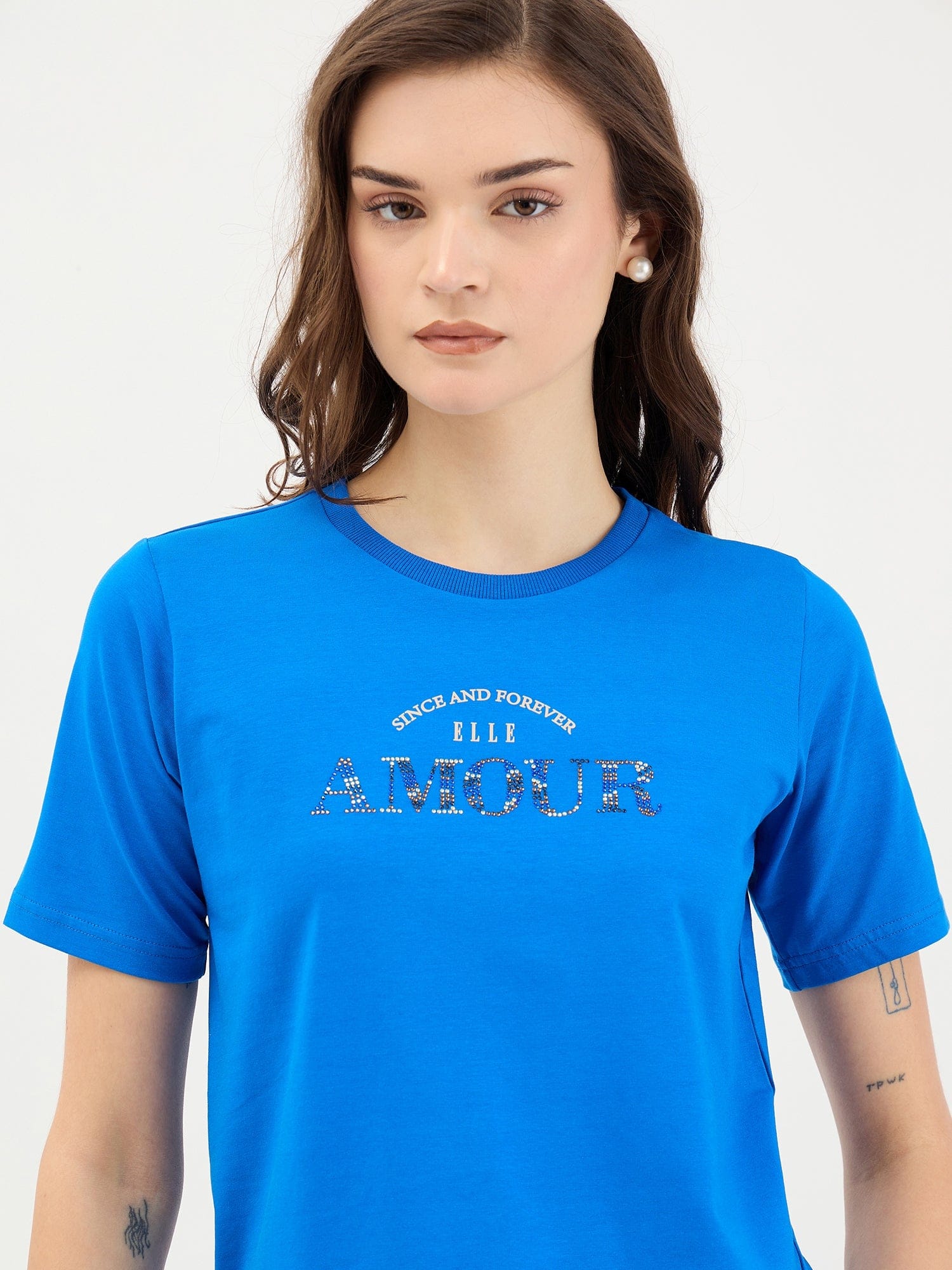 Elle Women Blue Solid Crew Neck TShirt