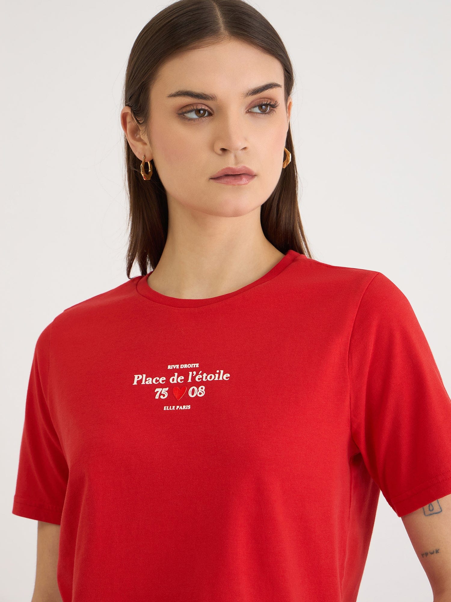 Elle Women Red Solid Crew Neck Tshirt