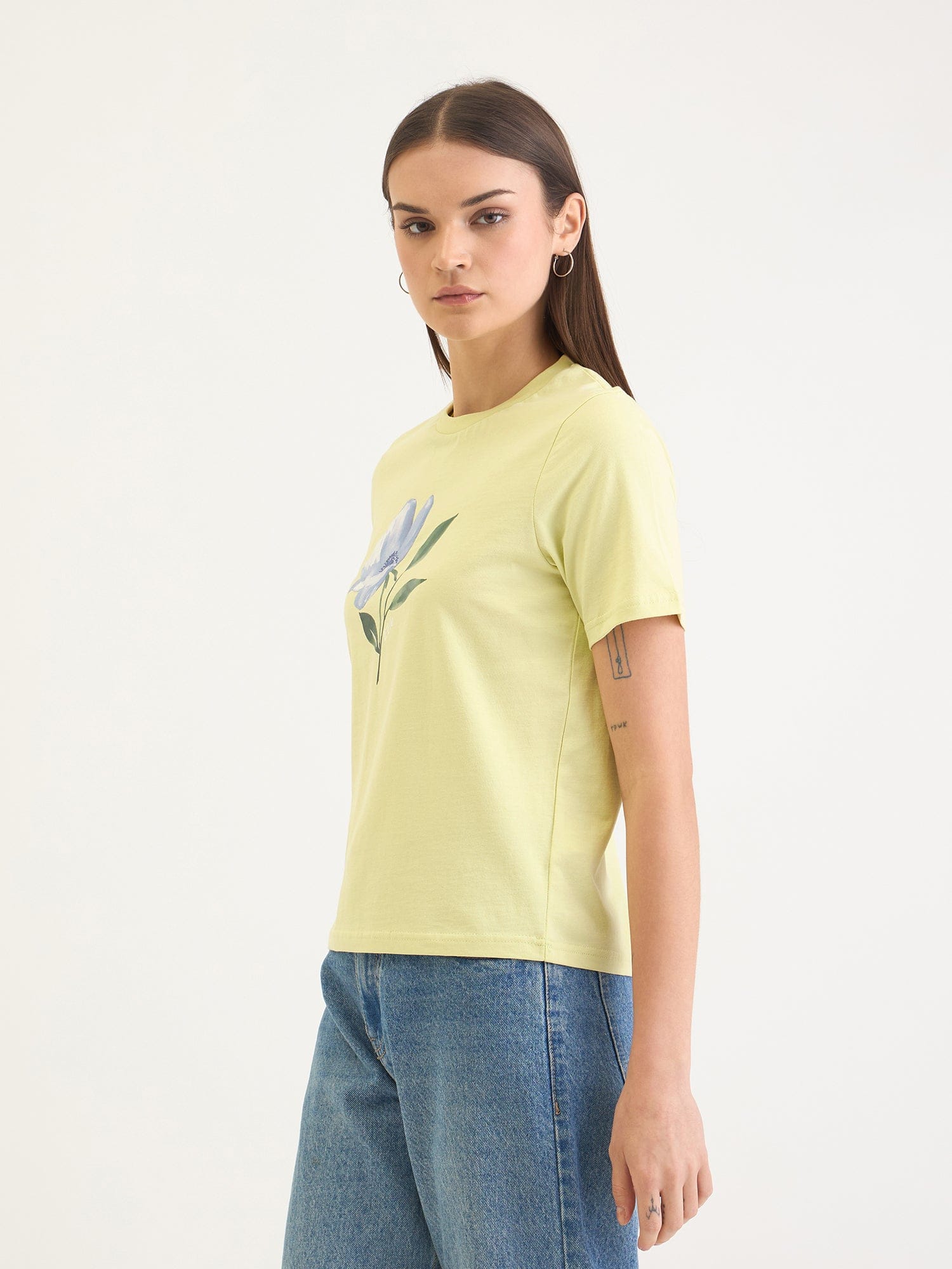 Elle Women Green Solid Crew Neck TShirt