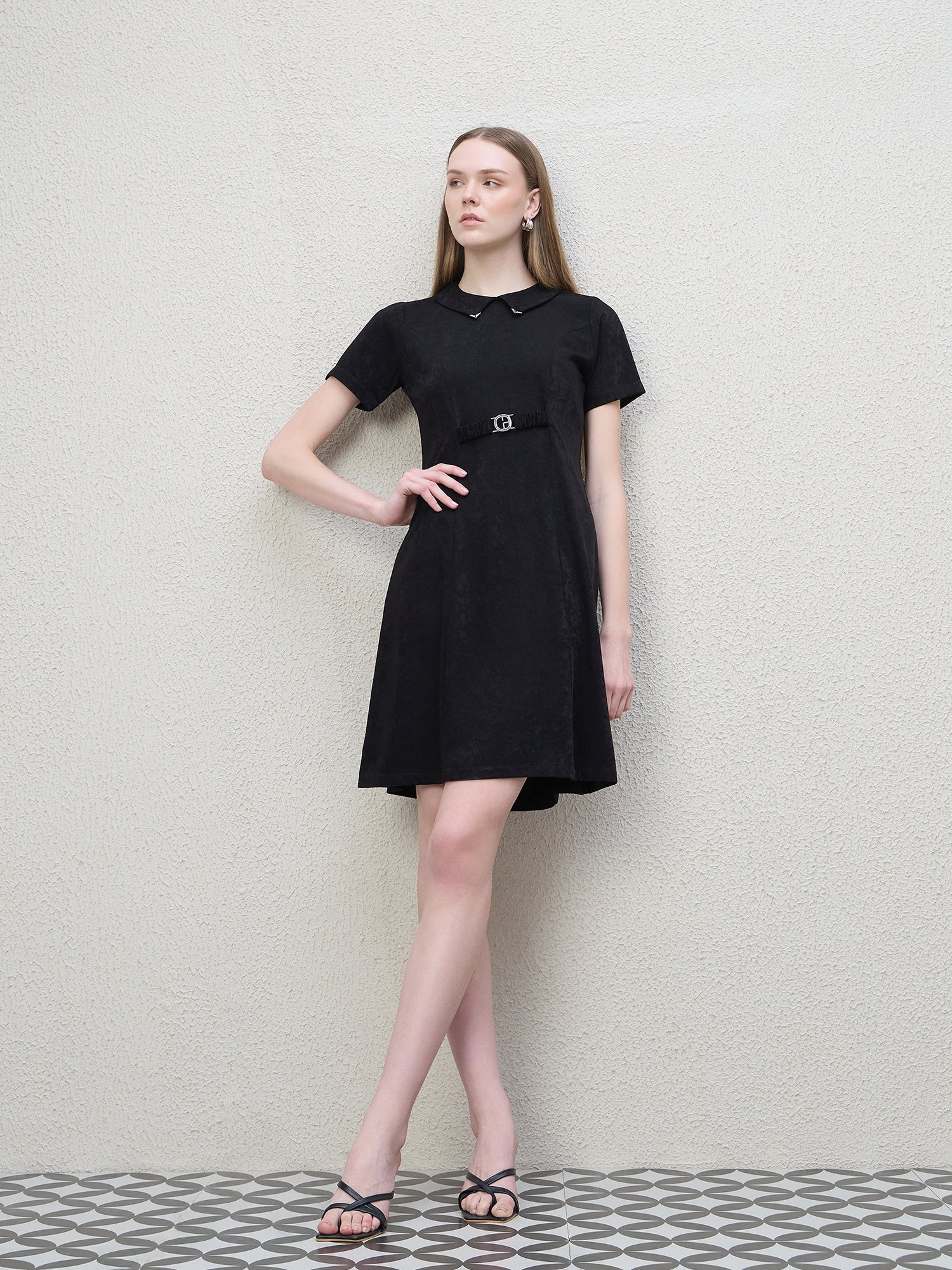 Iconic Women Black Solid Peterpan Collar Dress