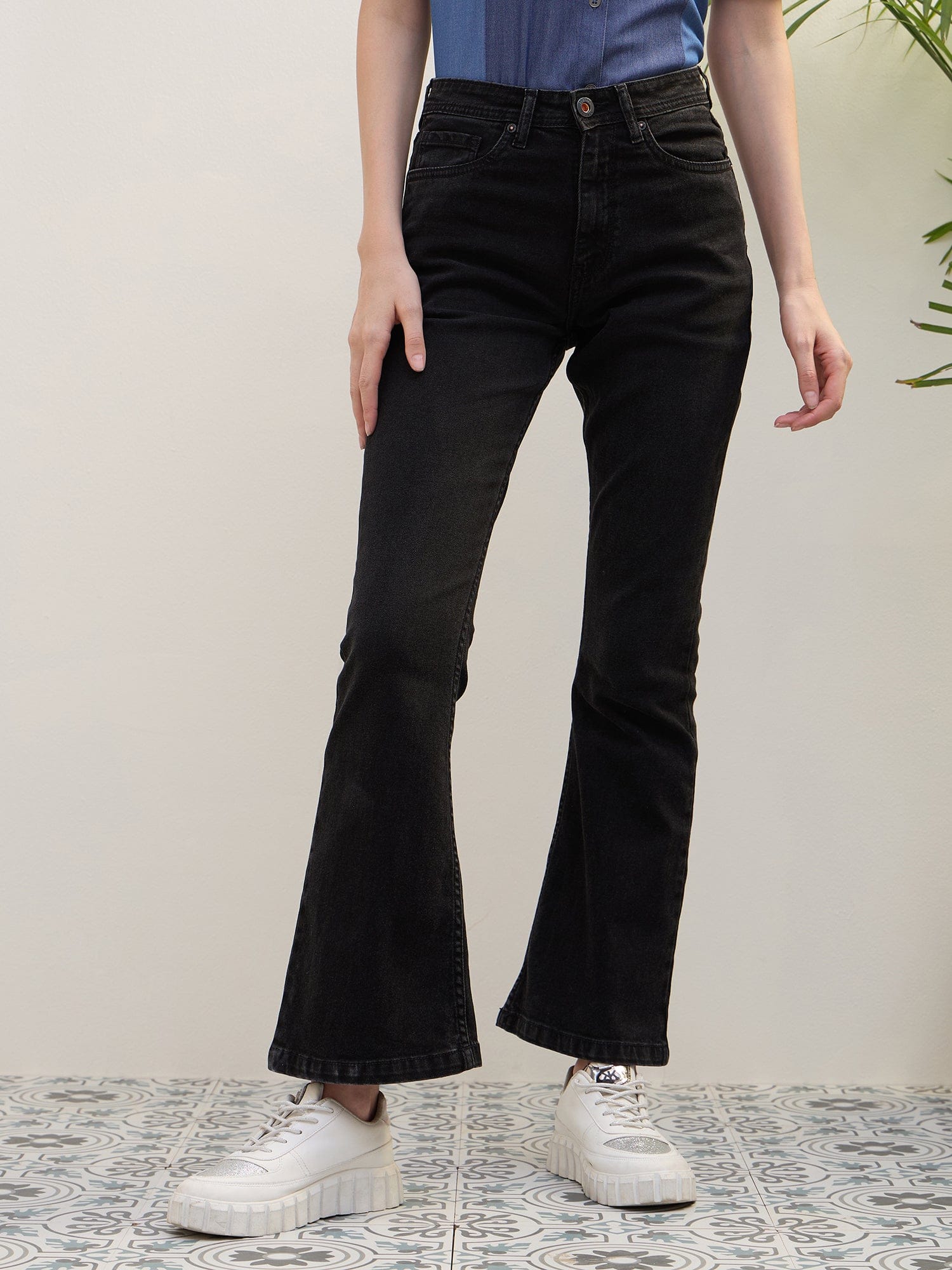 Iconic Women Black Bootcut Fit Solid Jeans
