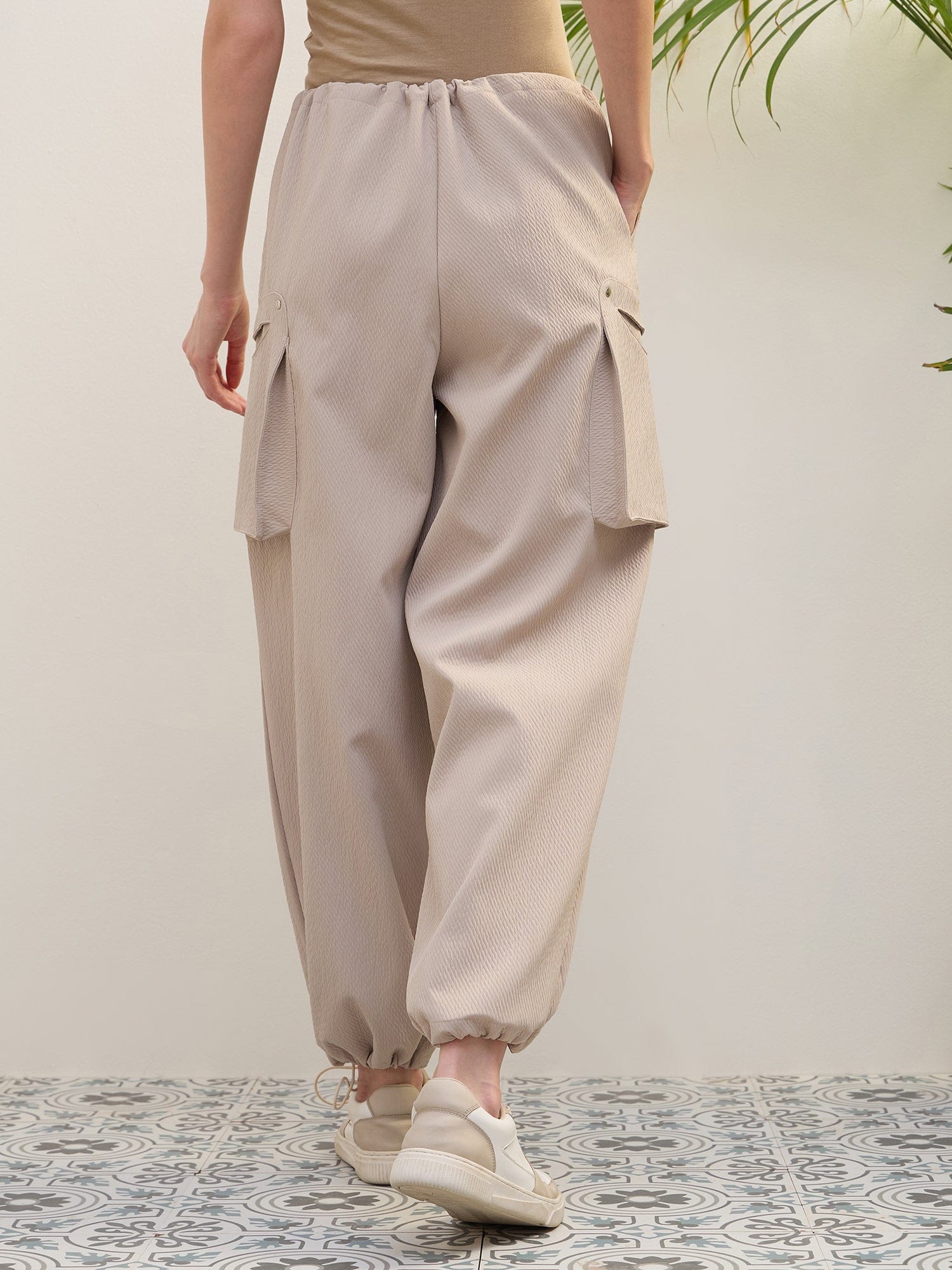 Iconic Women Beige Baggy Fit Solid Jogger