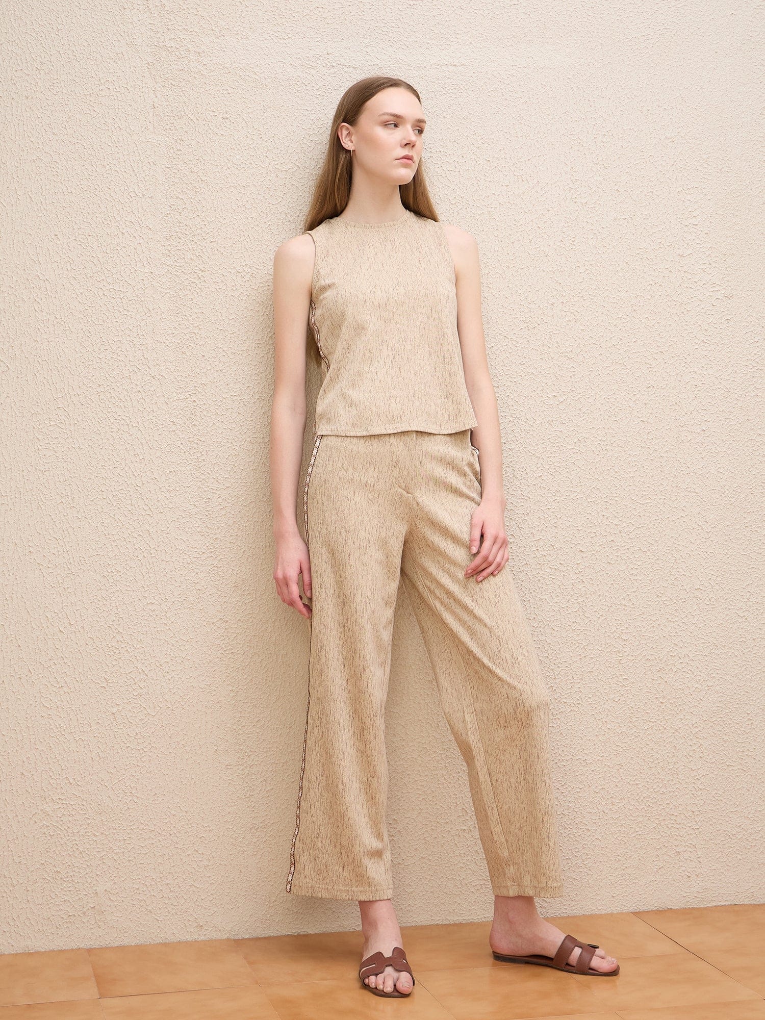 Iconic Women Beige Straight Fit Textured Trouser