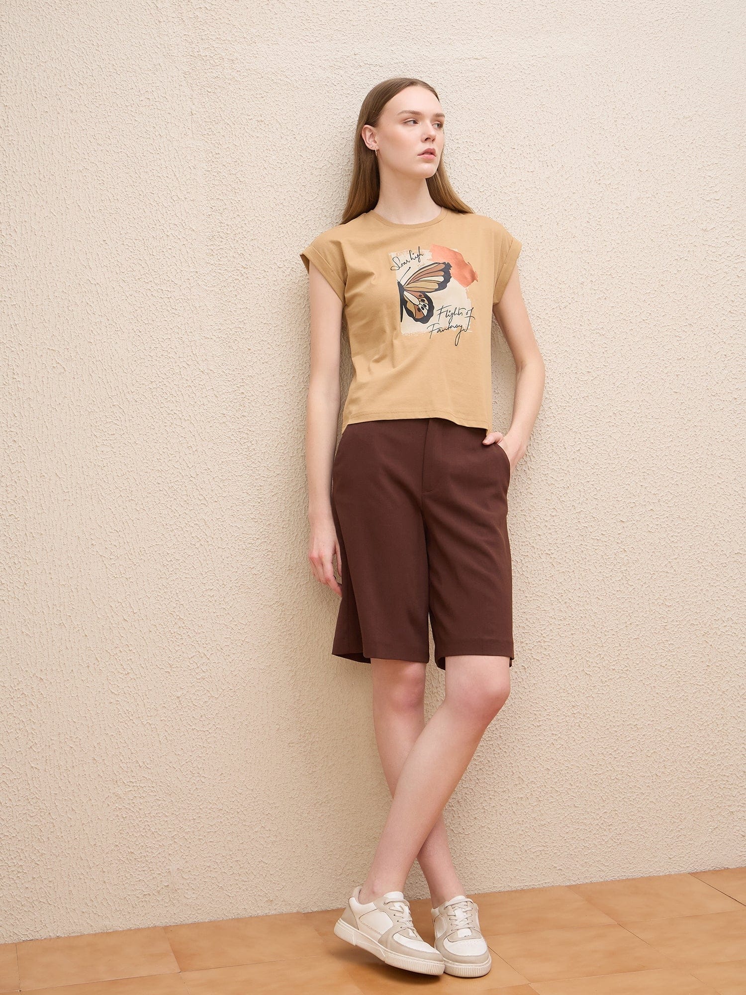 Iconic Women Beige Solid Crew Neck Tshirt