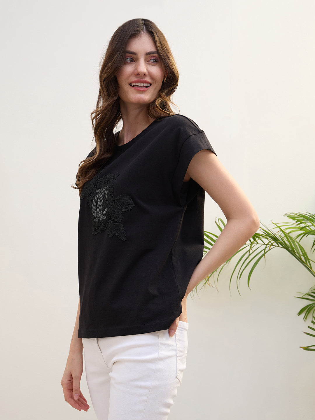 Iconic Women Black Solid Crew Neck TShirt