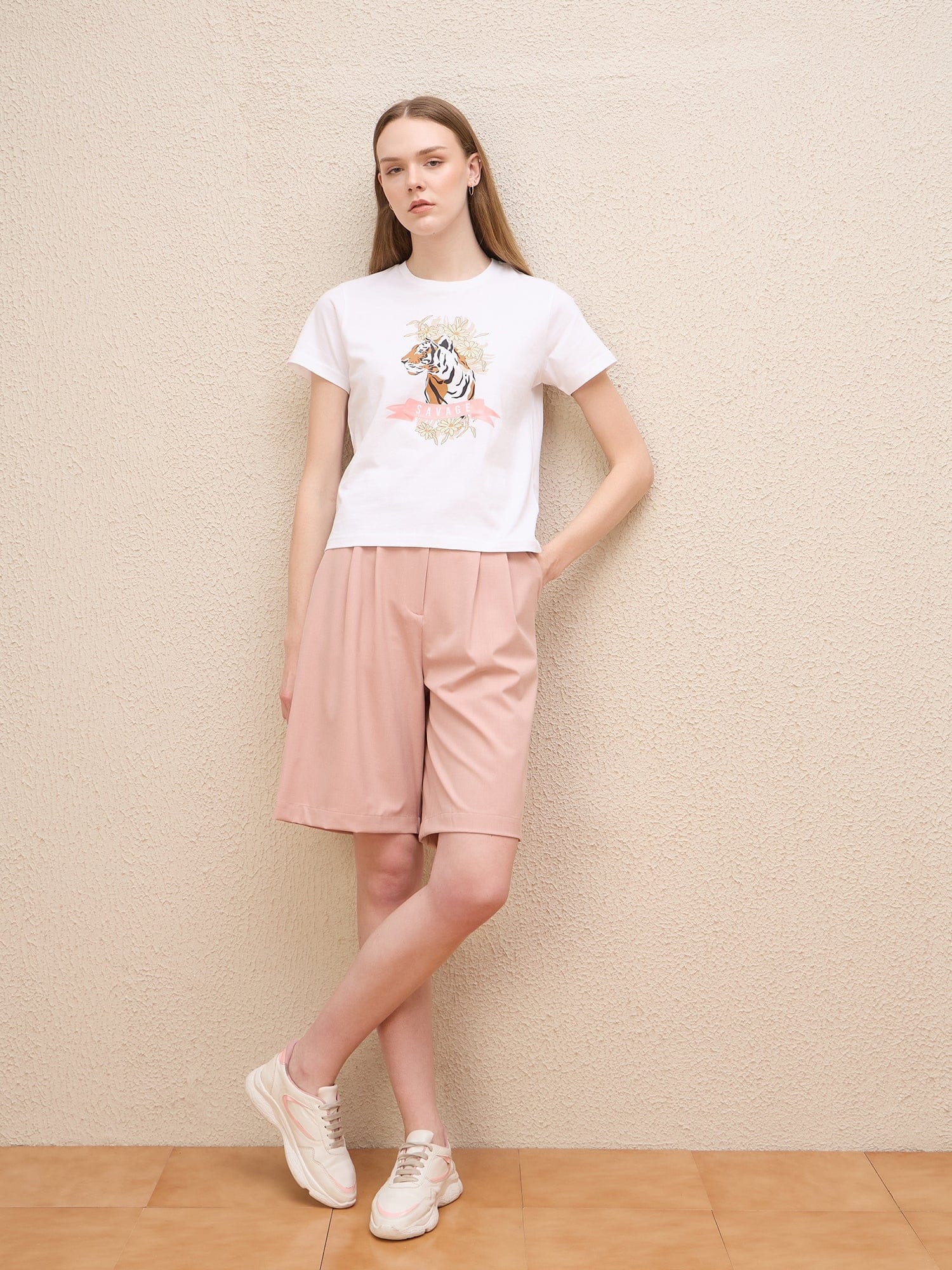 Iconic Women White Solid Crew Neck Tshirt