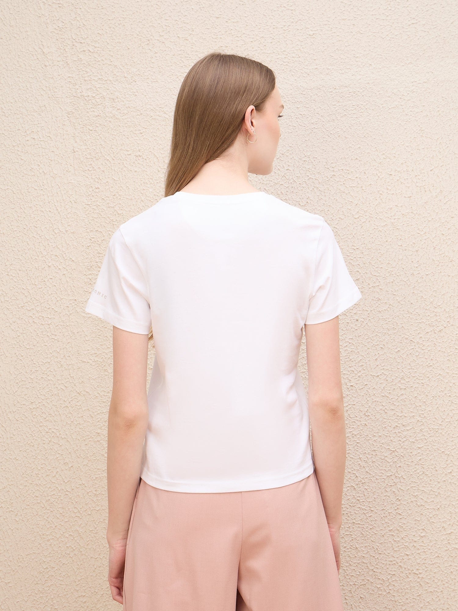 Iconic Women White Solid Crew Neck Tshirt