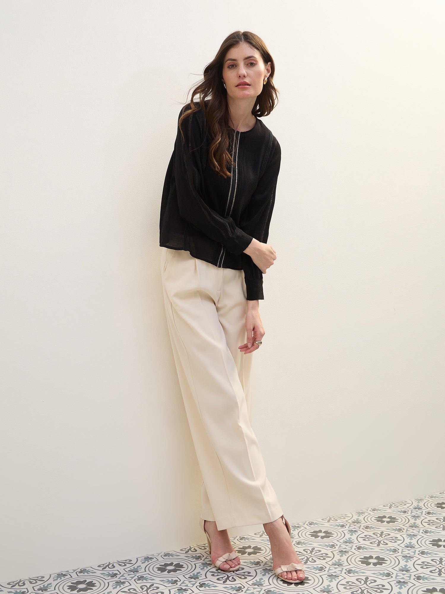 Iconic Women Black Crinkled Round Neck Top