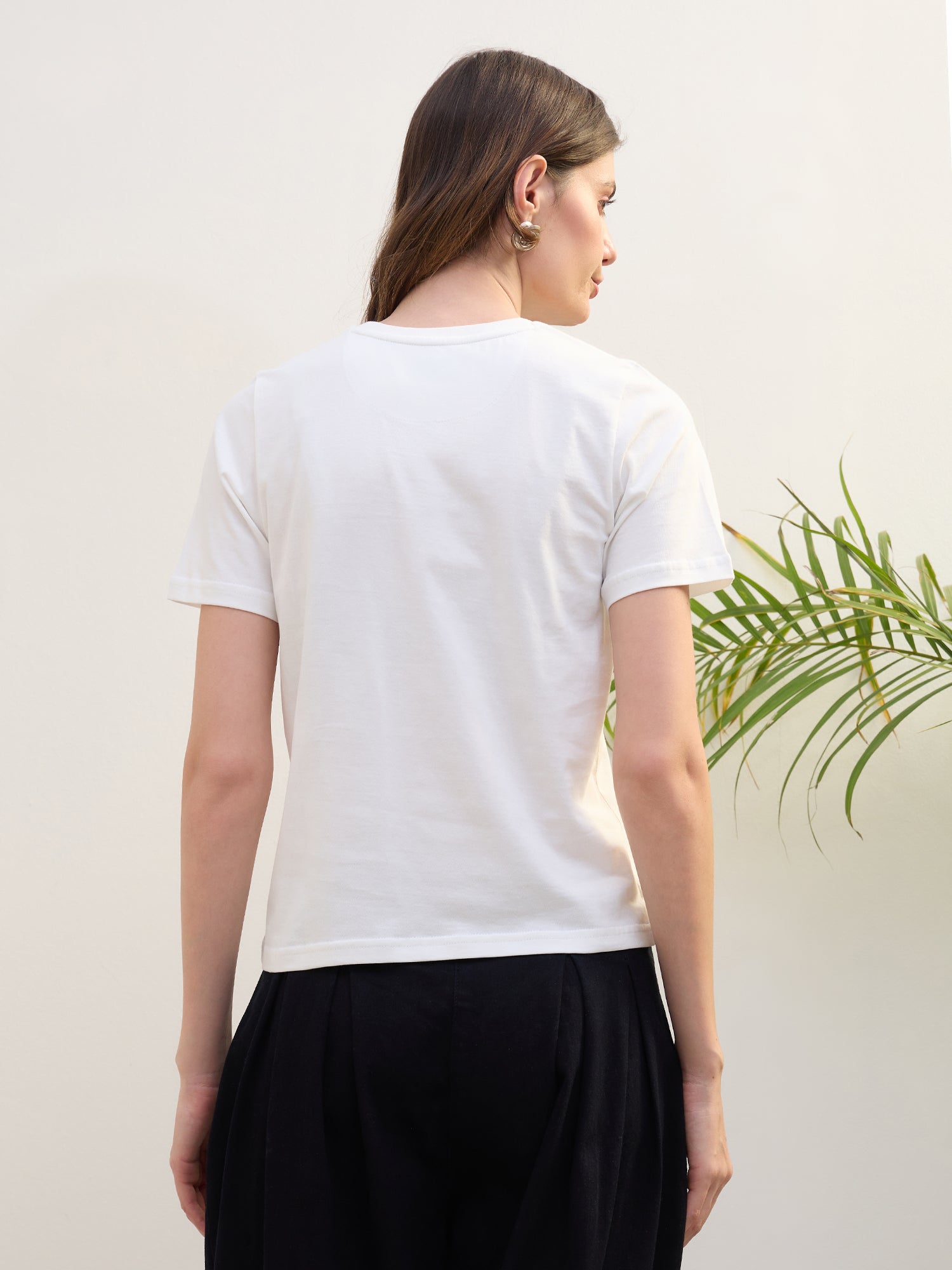 Iconic Women White Solid Round Neck TShirt