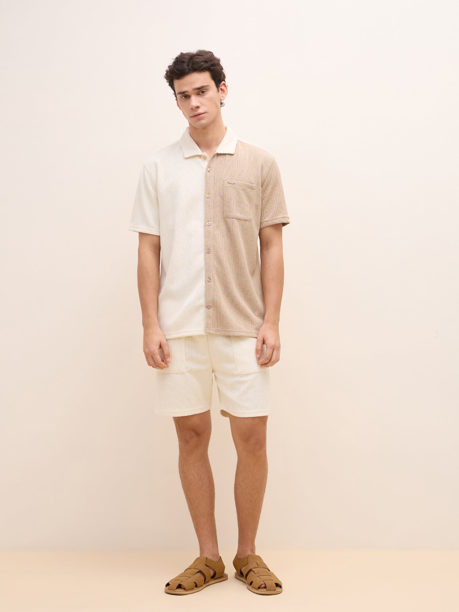 Iconic Men Beige Regular Fit Color Block Shorts