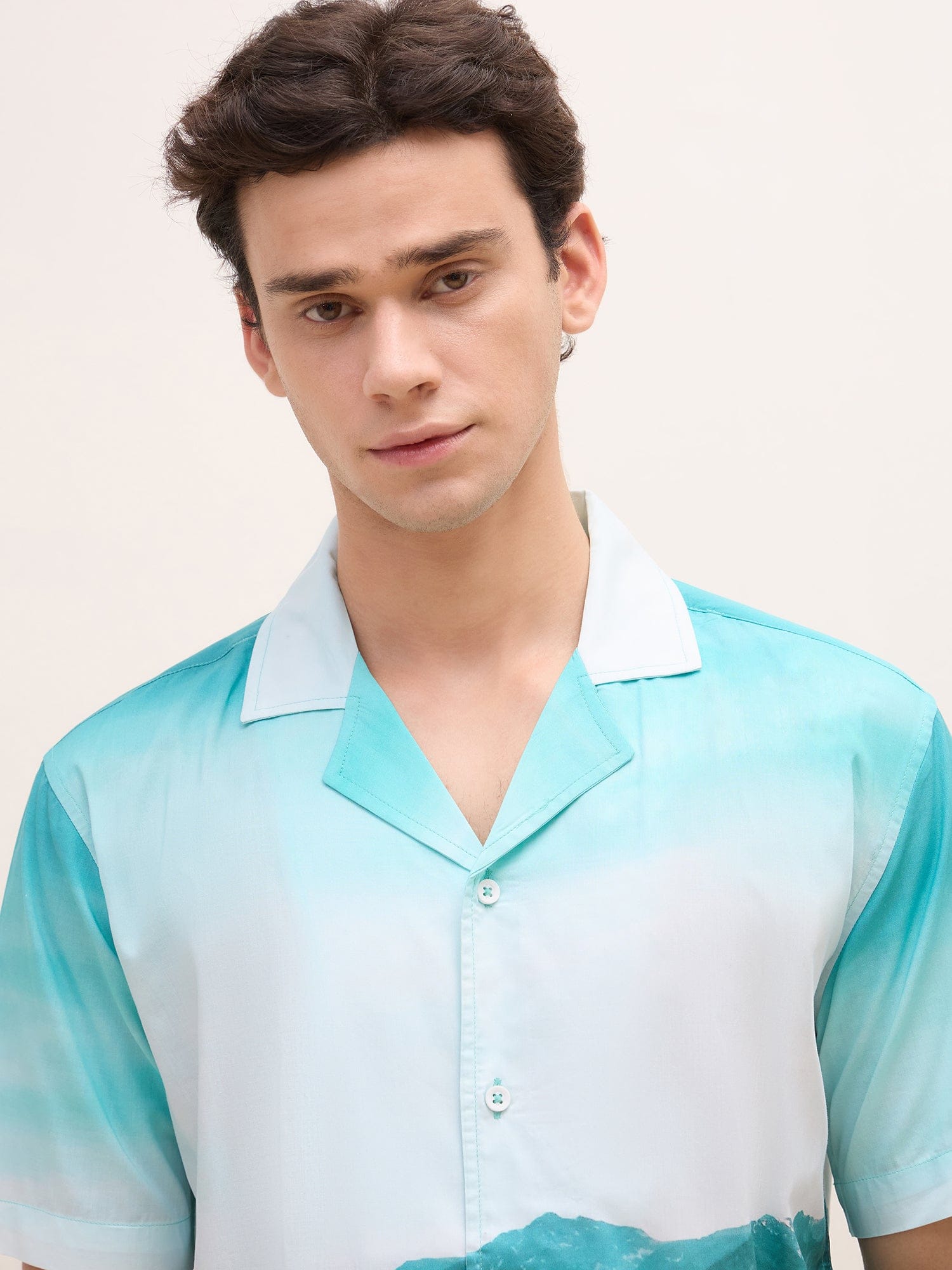 Iconic Men Multi Printed Resort Collar Shirt