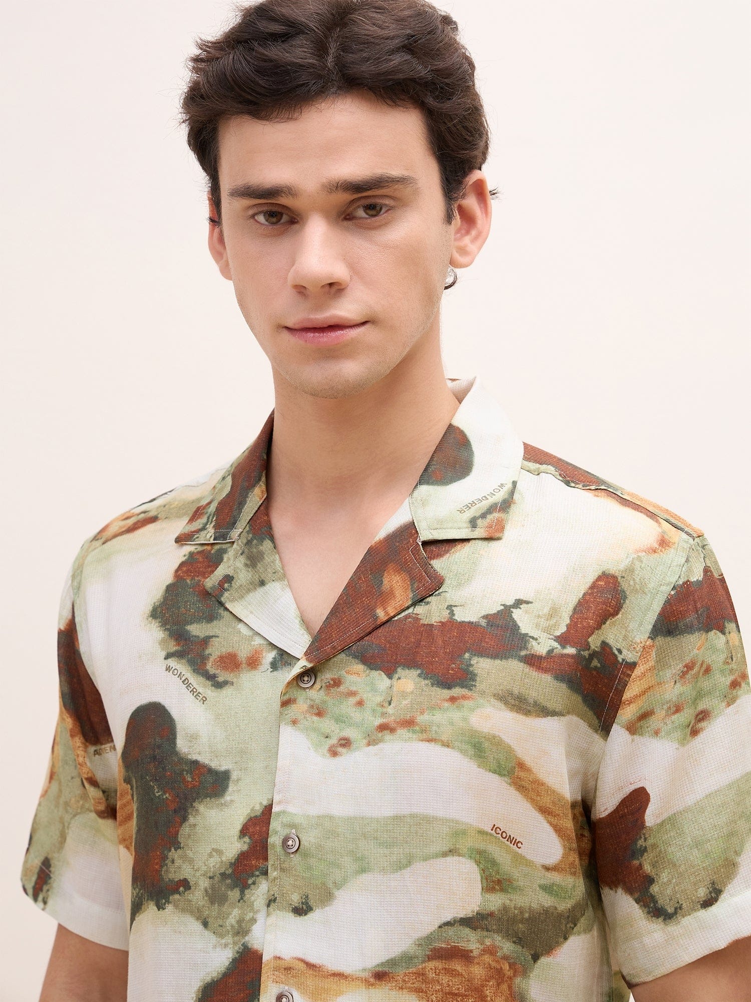 Iconic Men Multi Printed Resort Collar Shirt