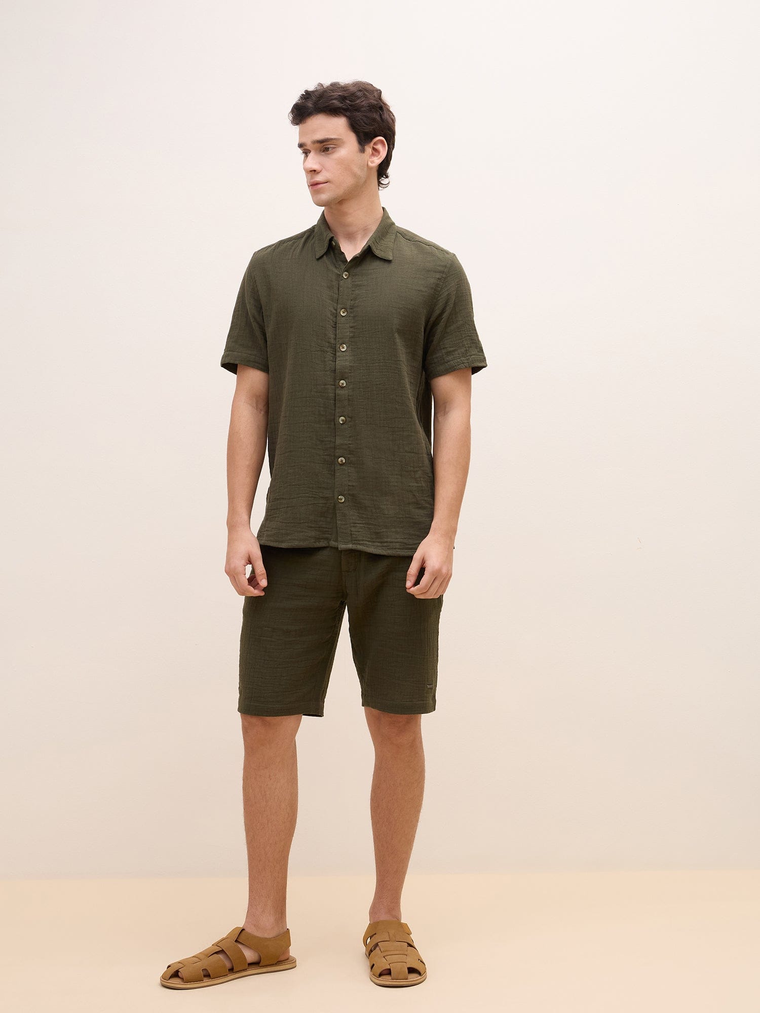 Iconic Men Green Solid Collar Shirt