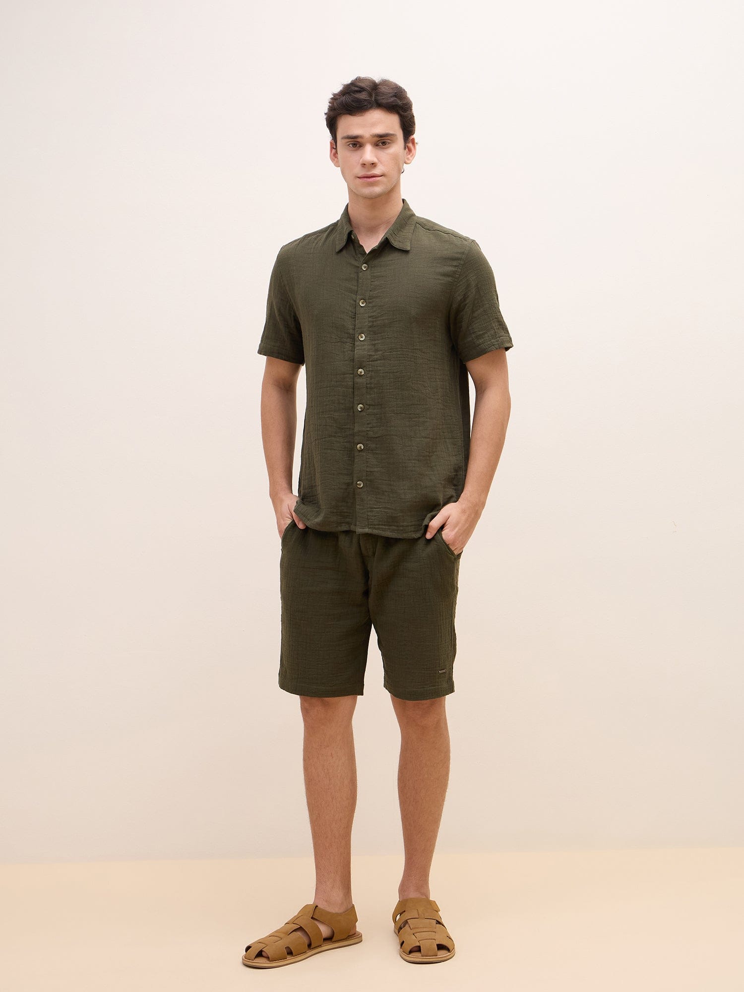 Iconic Men Green Regular Fit Solid Shorts