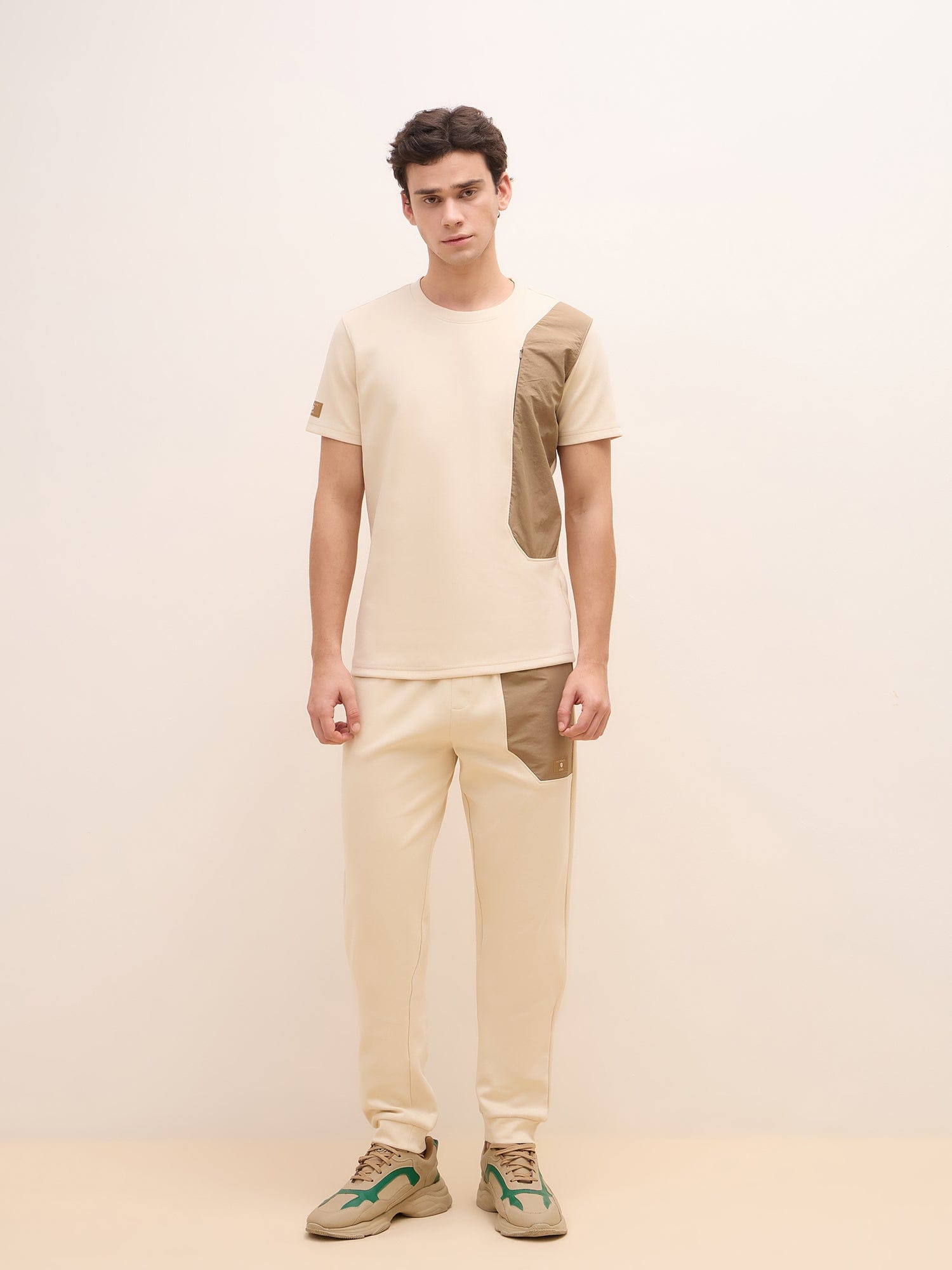 Iconic Men Beige Solid Crew Neck Tshirt