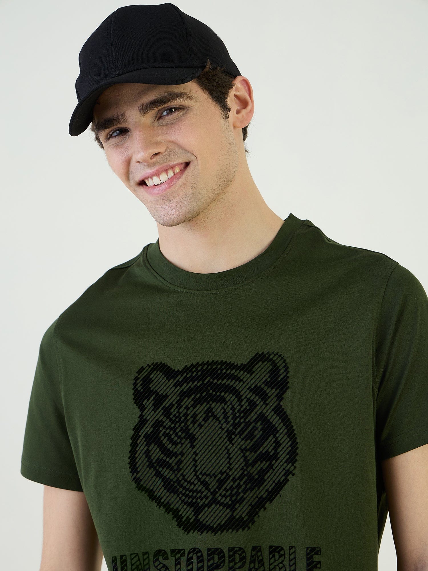 Iconic Men Green Graphic Crew Neck TShirt