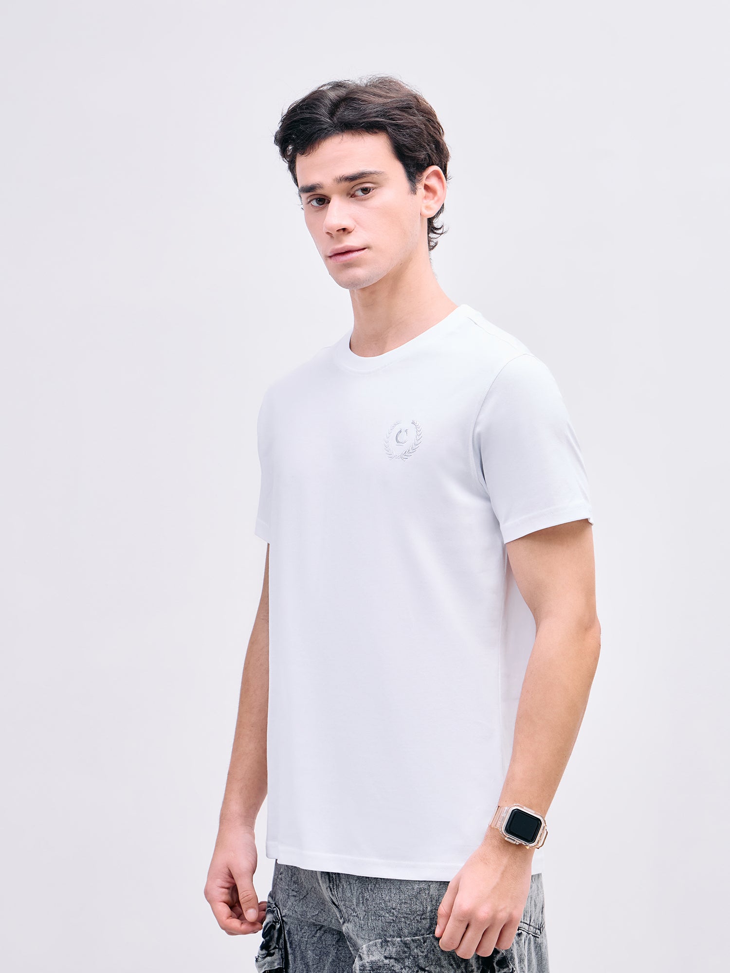 Iconic Men White Solid Crew Neck Tshirt