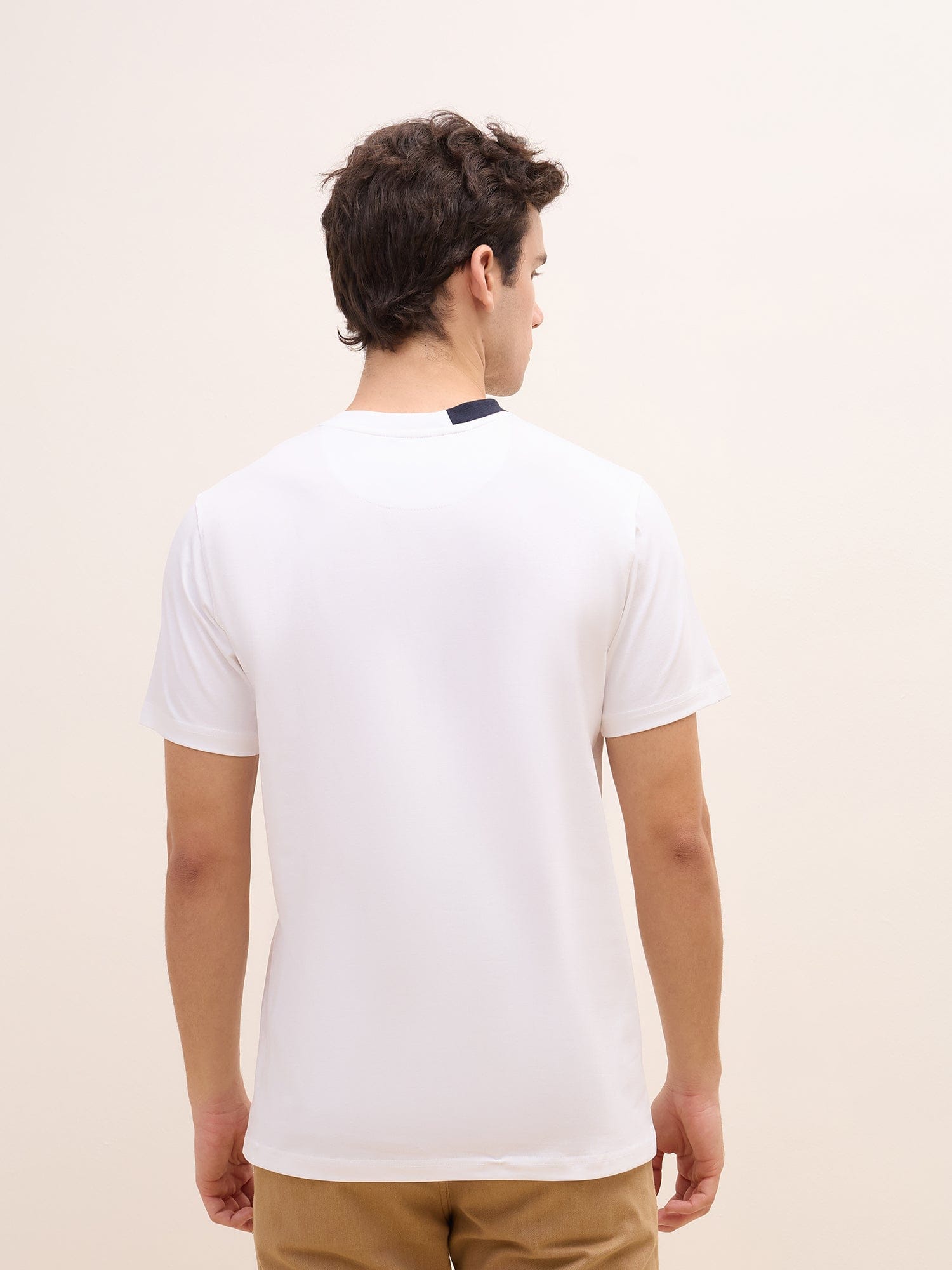 Iconic Men White Graphic Round Neck Tshirt