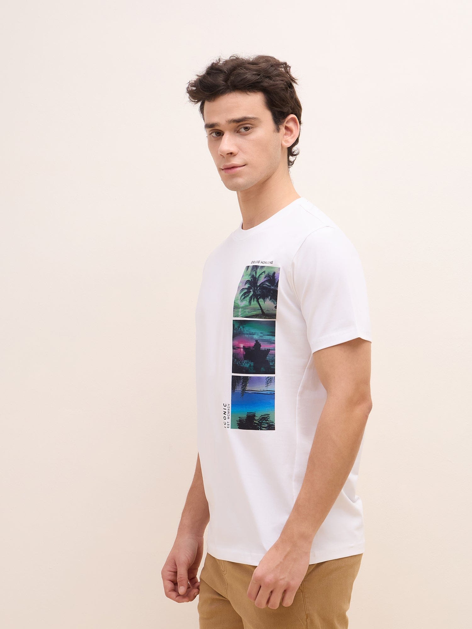 Iconic Men White Graphic Round Neck Tshirt