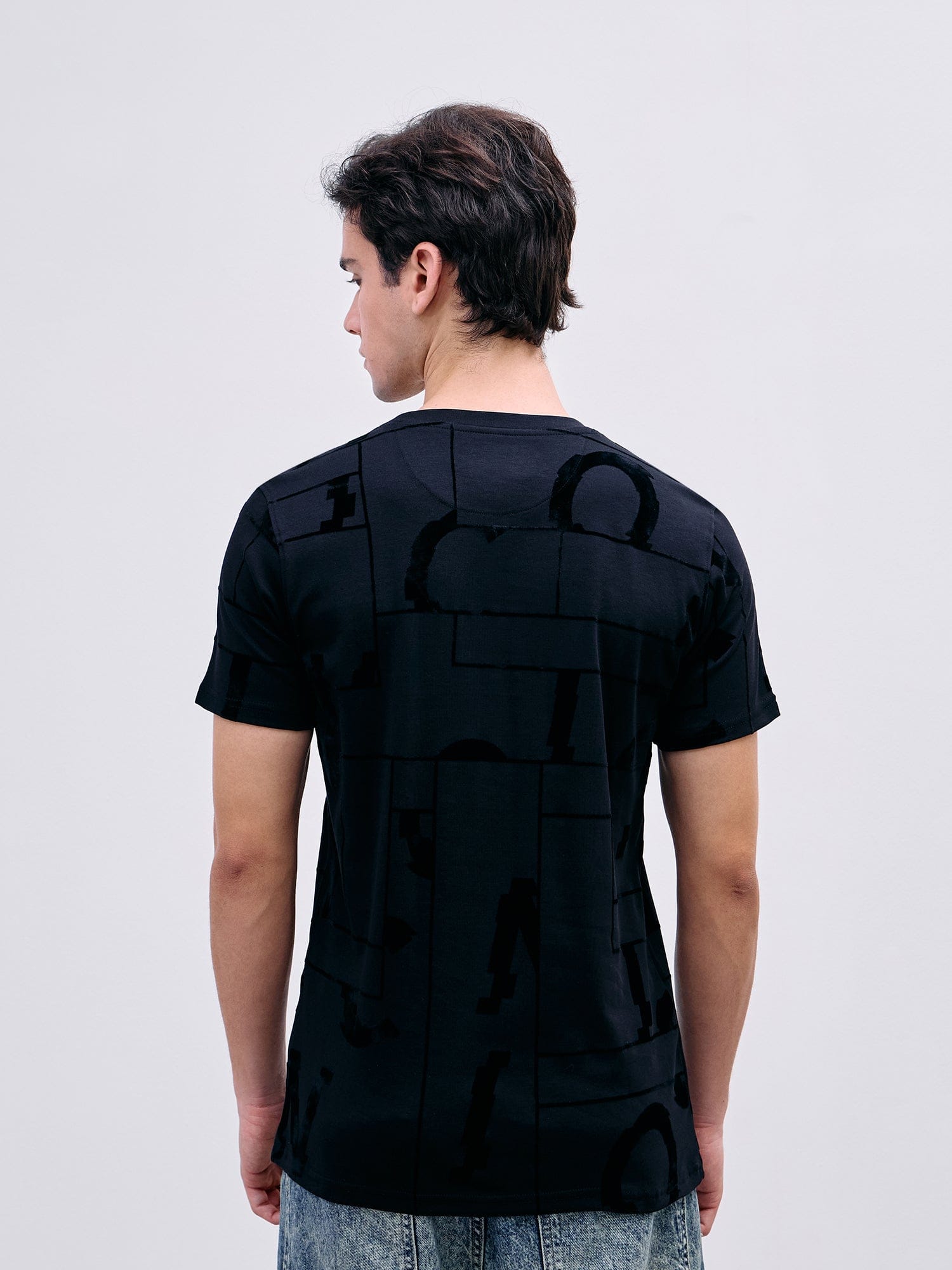 Iconic Men Black Printed Crew Neck Tshirt