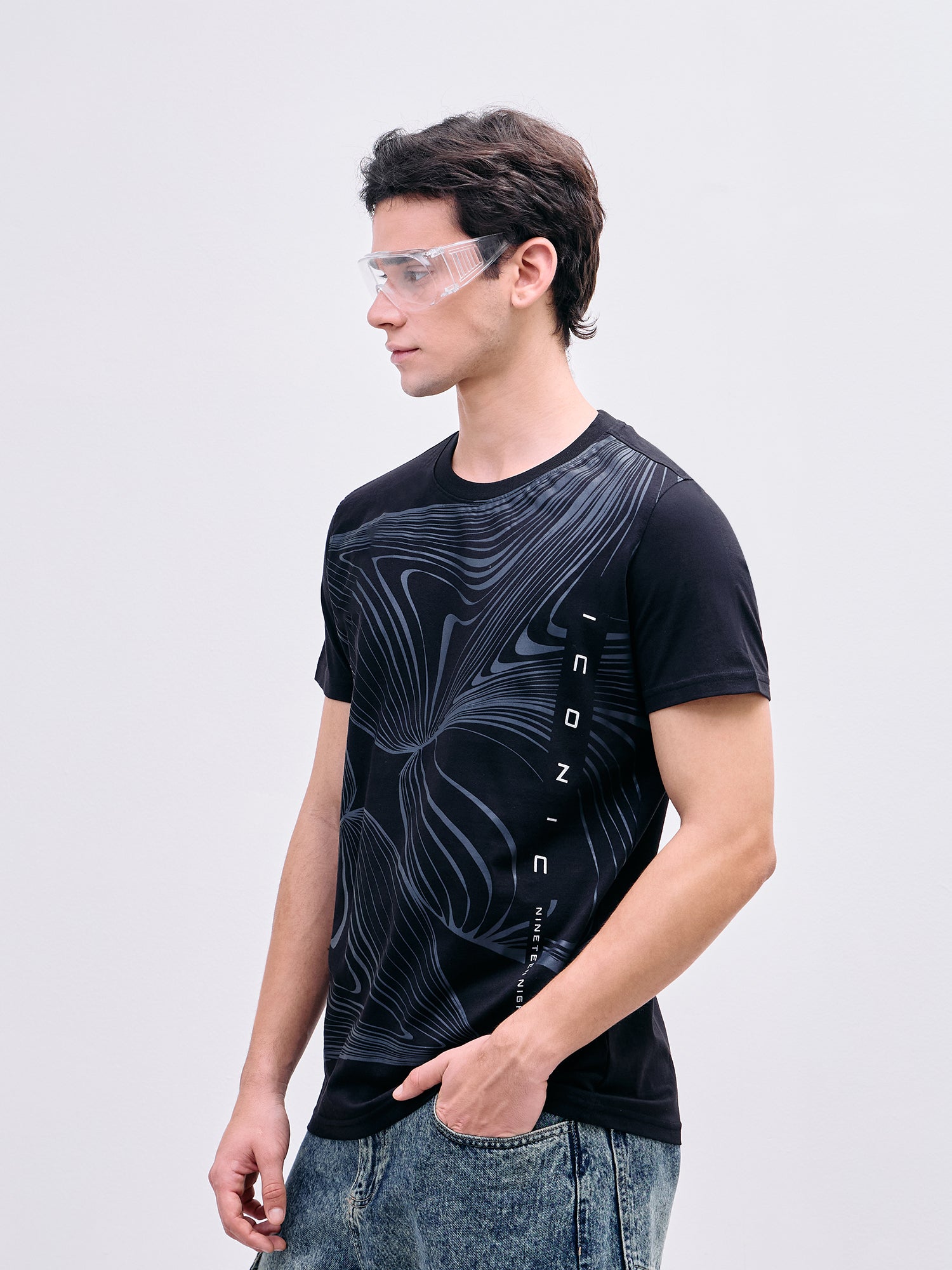 Iconic Men Black Graphic Crew Neck Tshirt