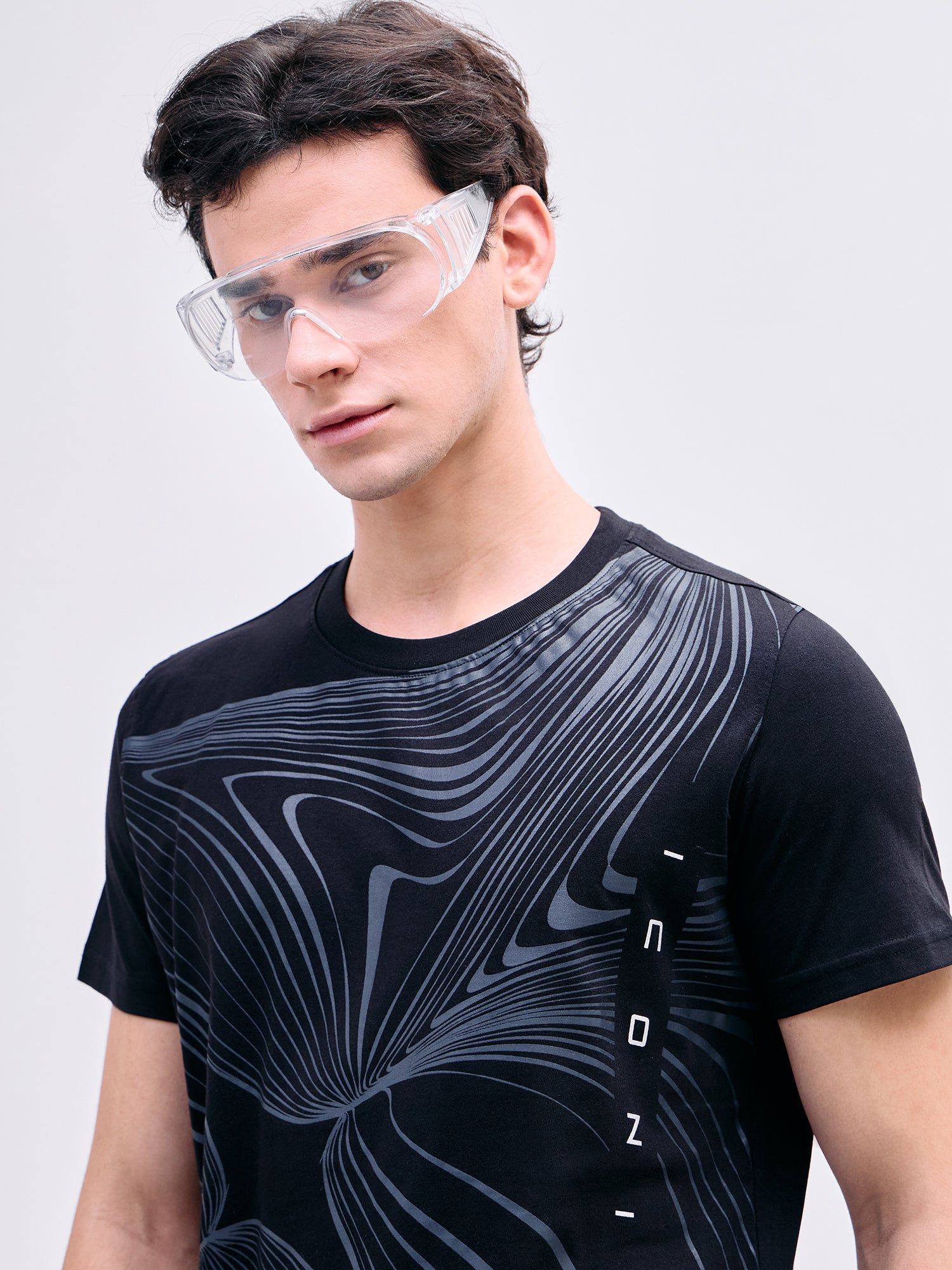 Iconic Men Black Graphic Crew Neck Tshirt