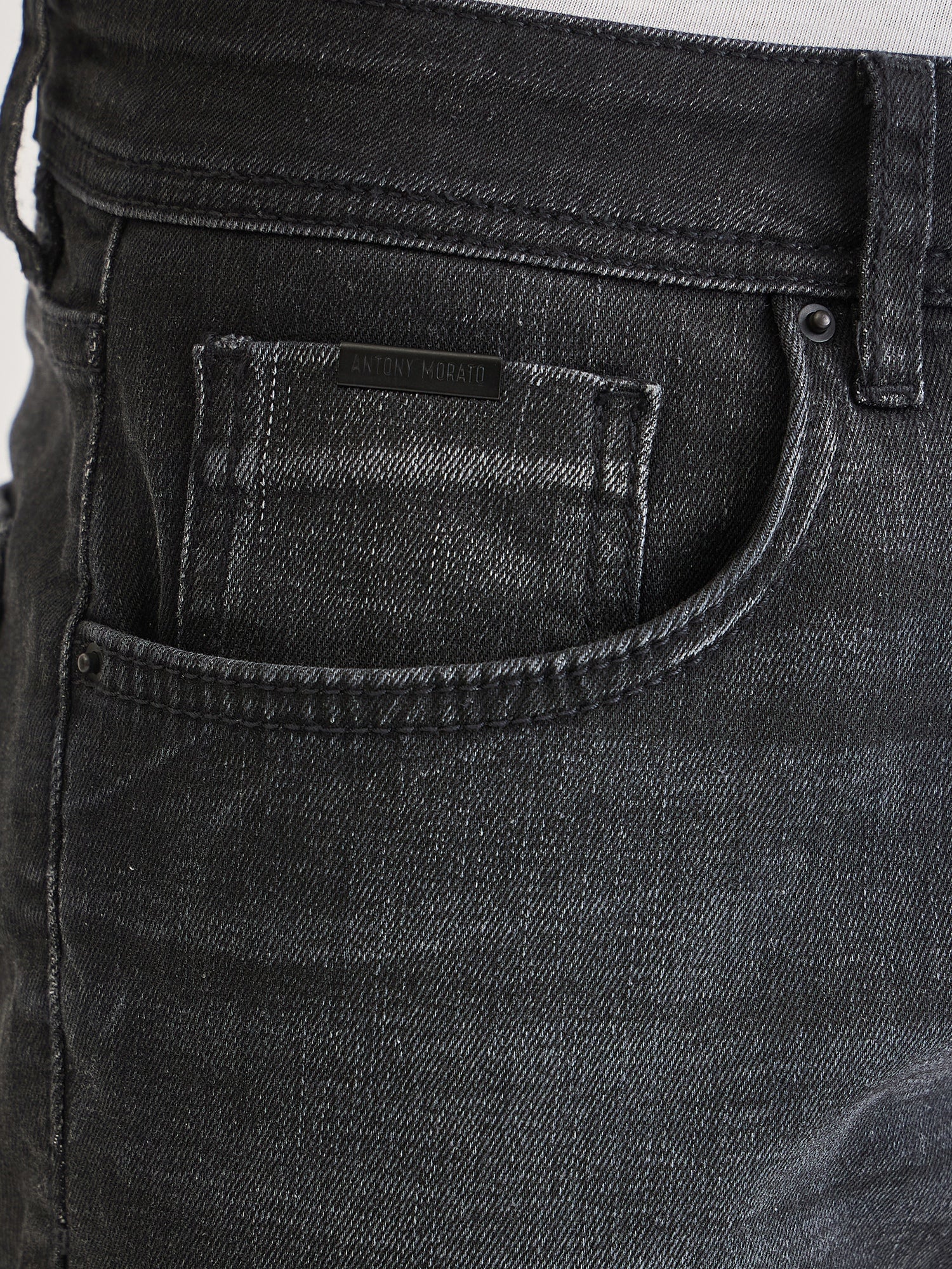 Antony Morato Men Black Comfort Tapered Fit Washed Jeans