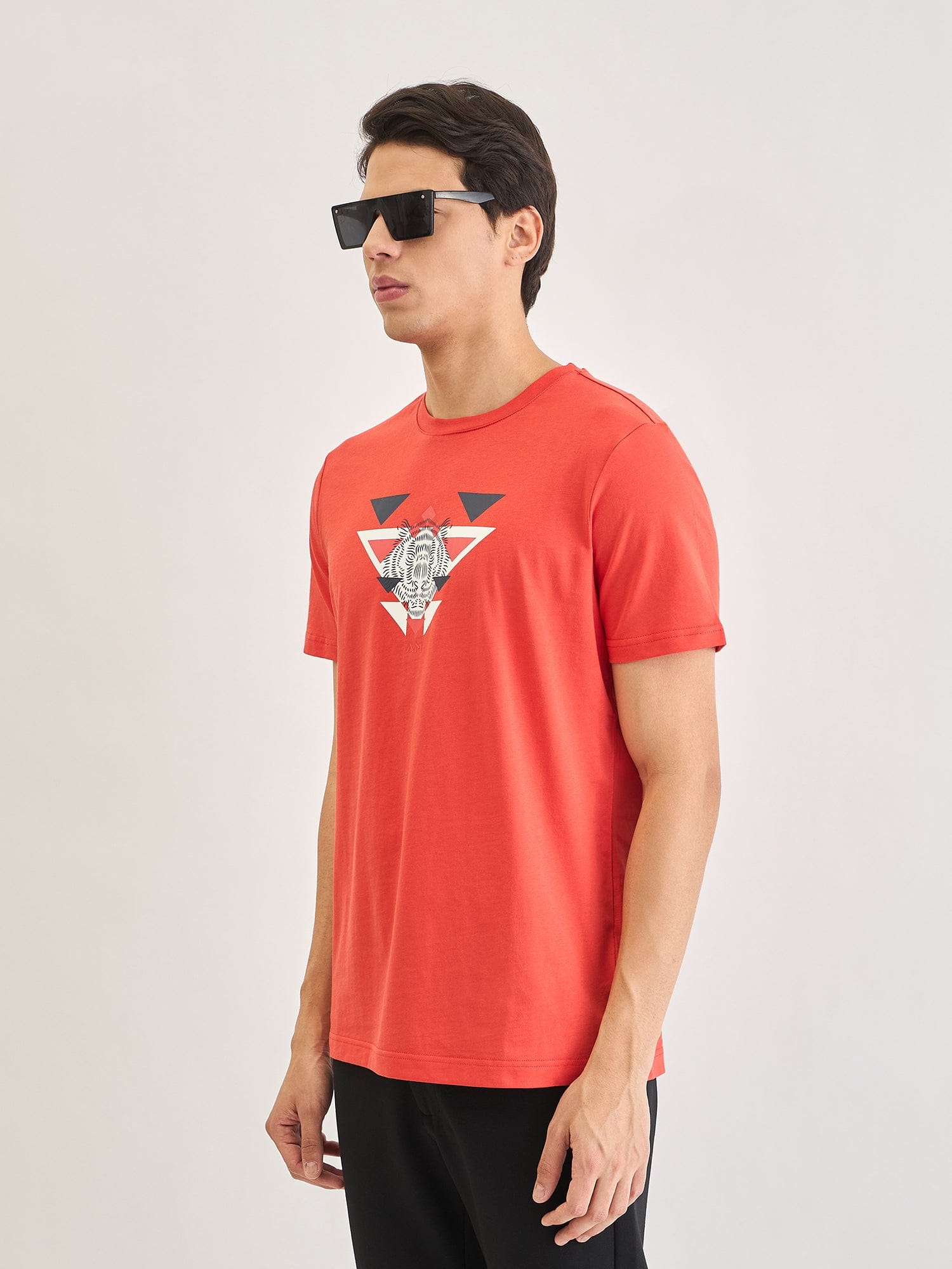 Antony Morato Men Red Placement Print Round Neck TShirt